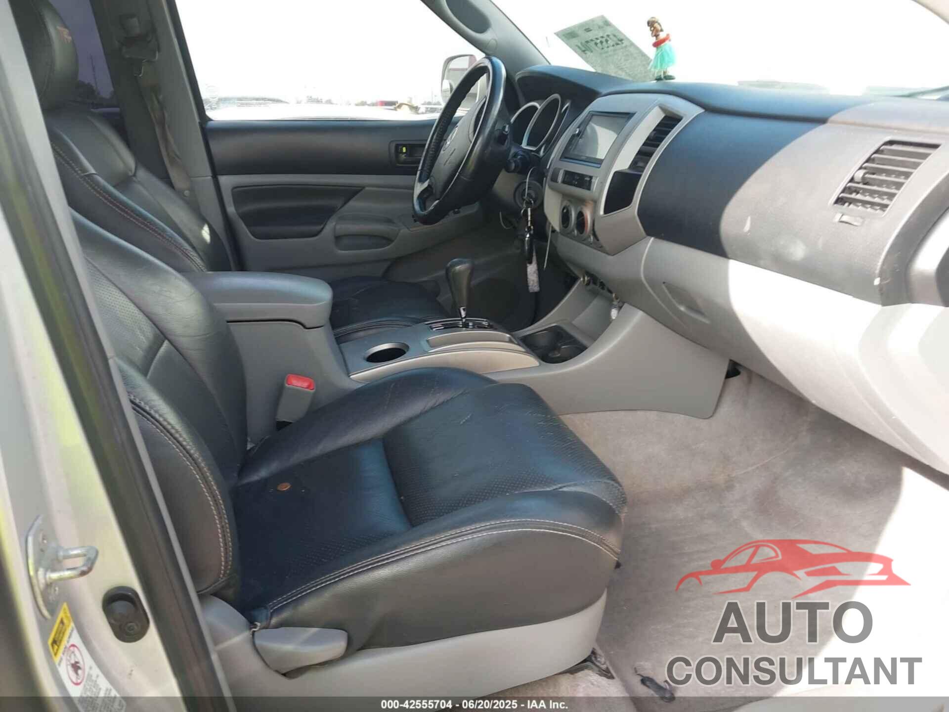 TOYOTA TACOMA 2011 - 5TFLU4ENXBX021994