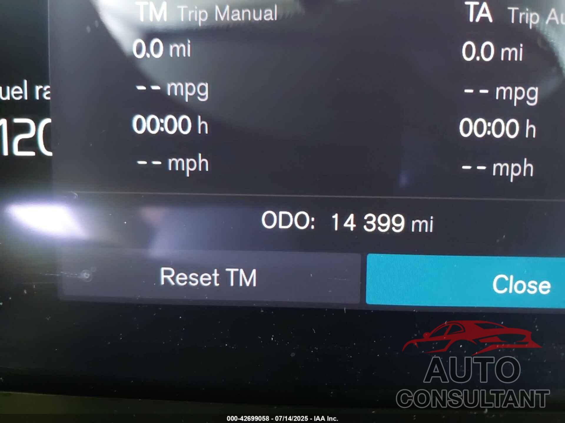 VOLVO XC60 2023 - YV4L12DA8P1226720
