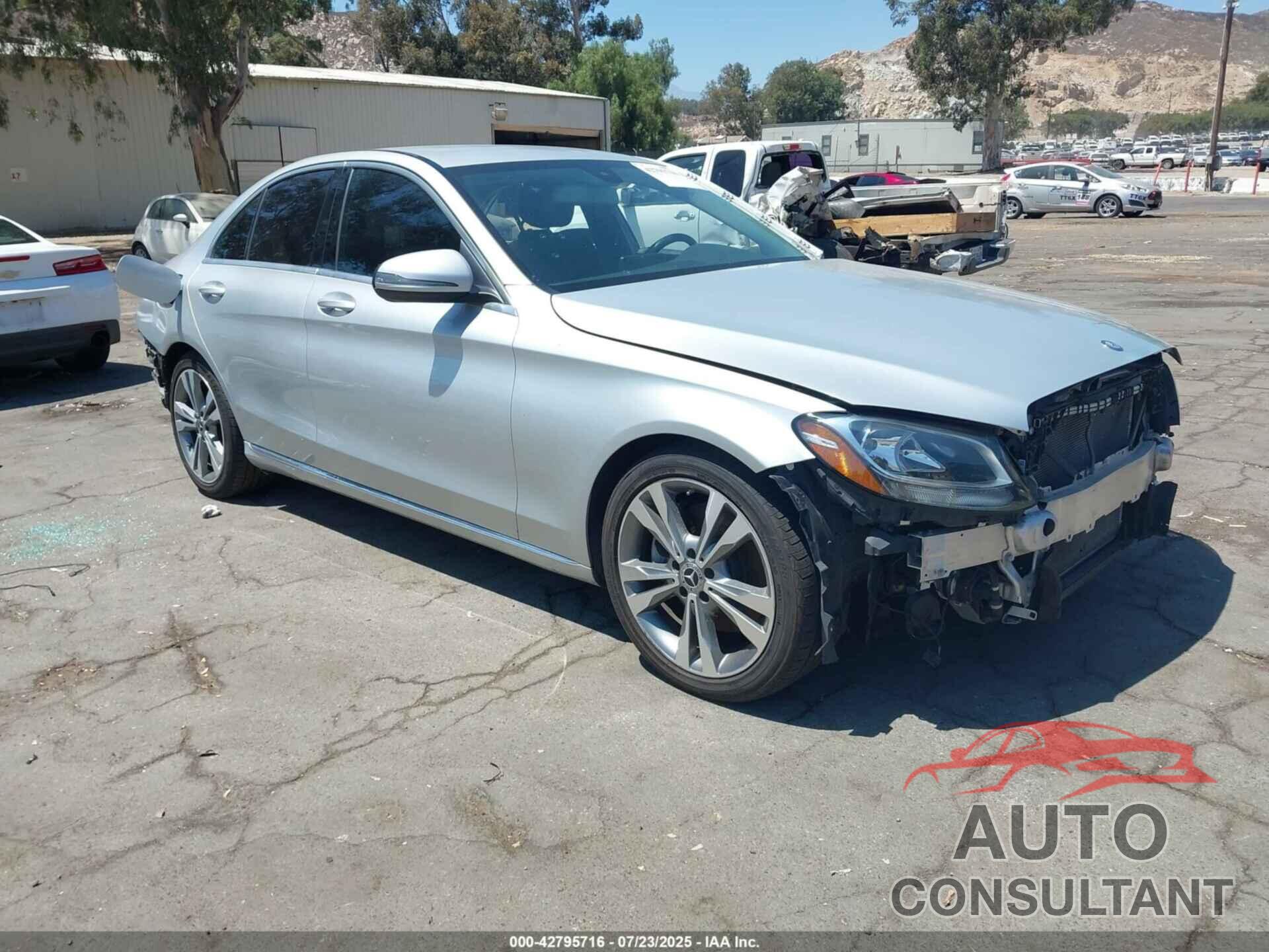 MERCEDES-BENZ C 300 2017 - 55SWF4JB6HU223882