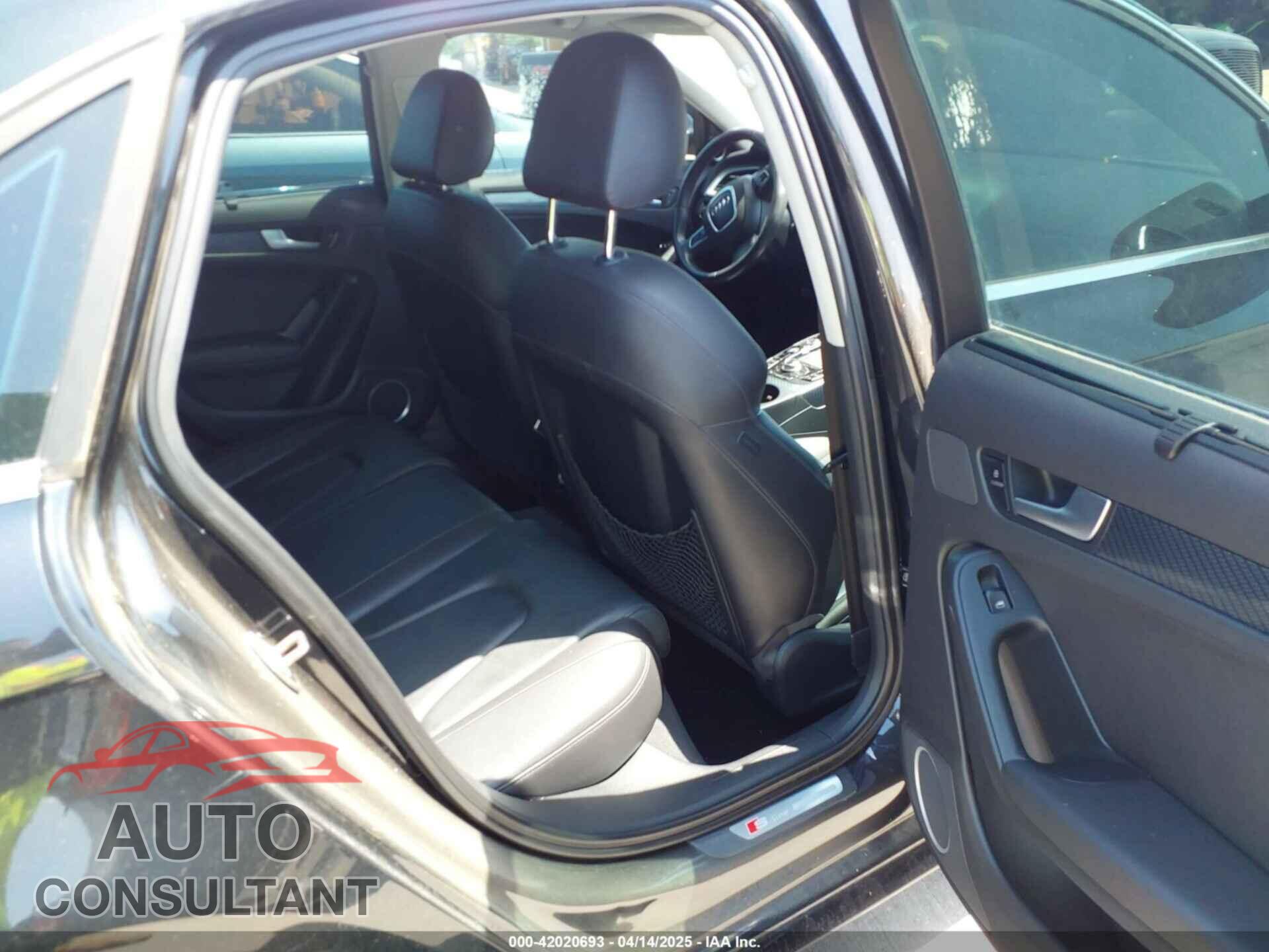 AUDI A4 2012 - WAUKFBFL3CN002477