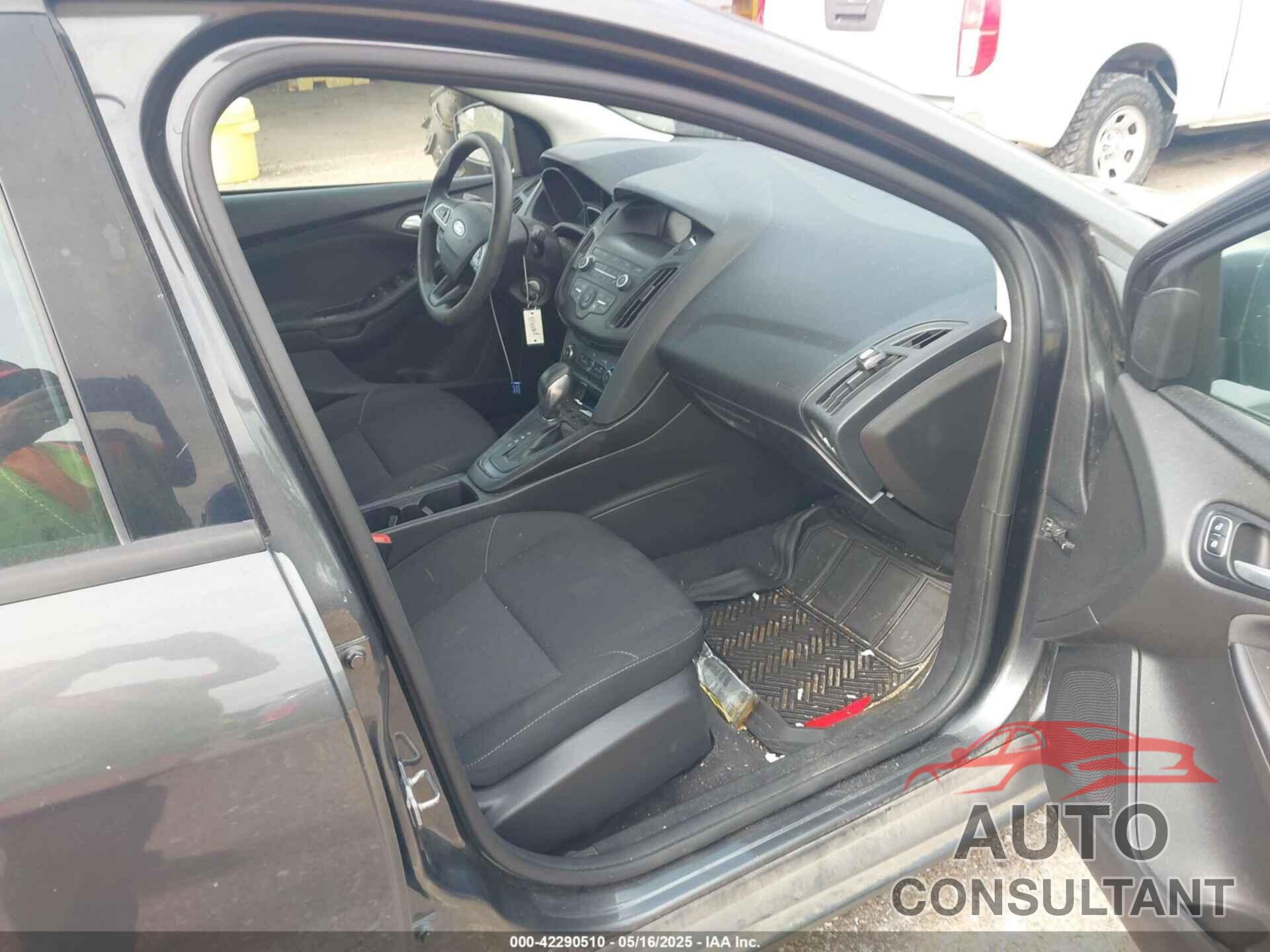 FORD FOCUS 2018 - 1FADP3F29JL288761