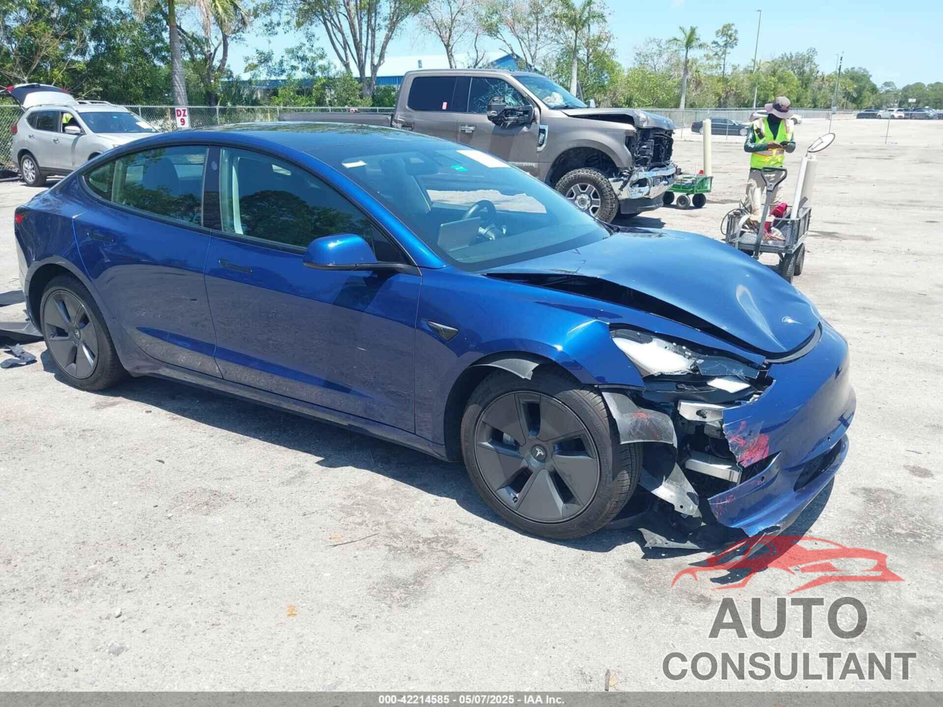 TESLA MODEL 3 2022 - 5YJ3E1EB6NF106038