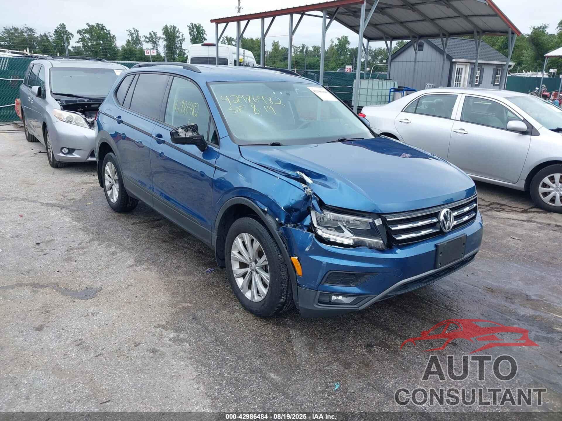 VOLKSWAGEN TIGUAN 2018 - 3VV1B7AX3JM021881