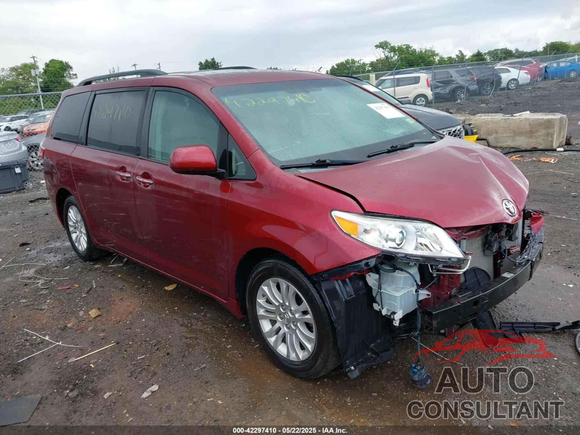 TOYOTA SIENNA 2015 - 5TDYK3DC9FS569714