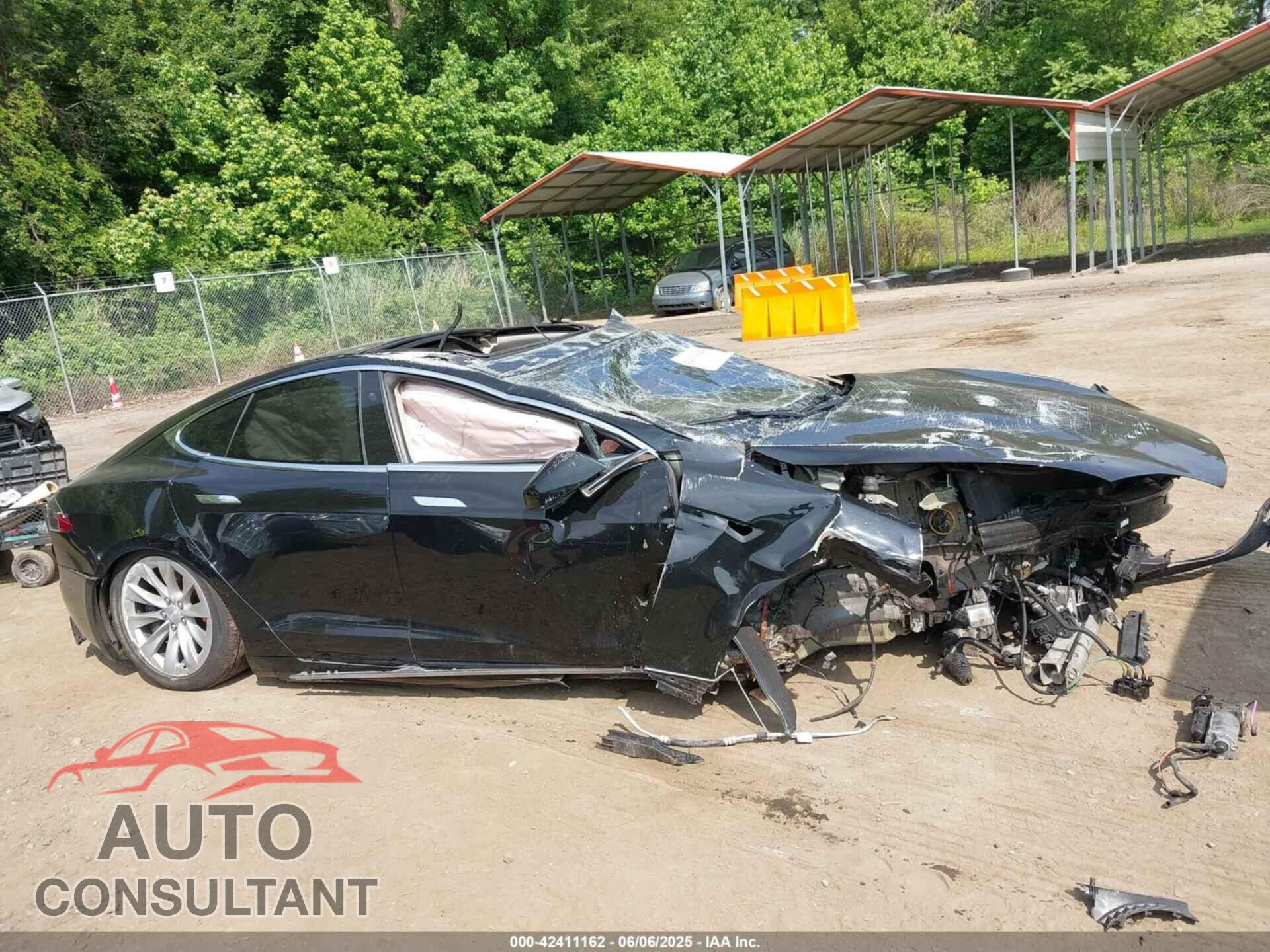 TESLA MODEL S 2018 - 5YJSA1E20JF285100