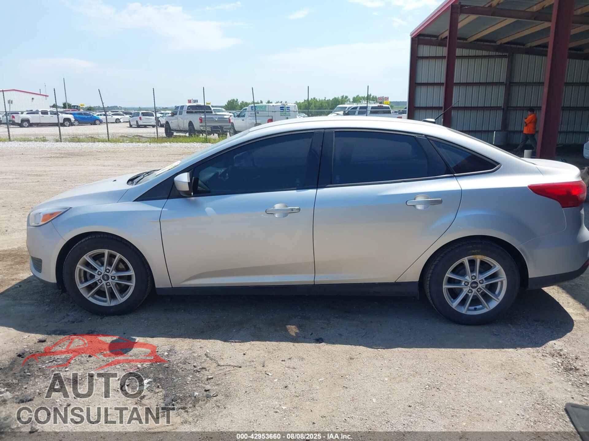 FORD FOCUS 2018 - 1FADP3F29JL329051