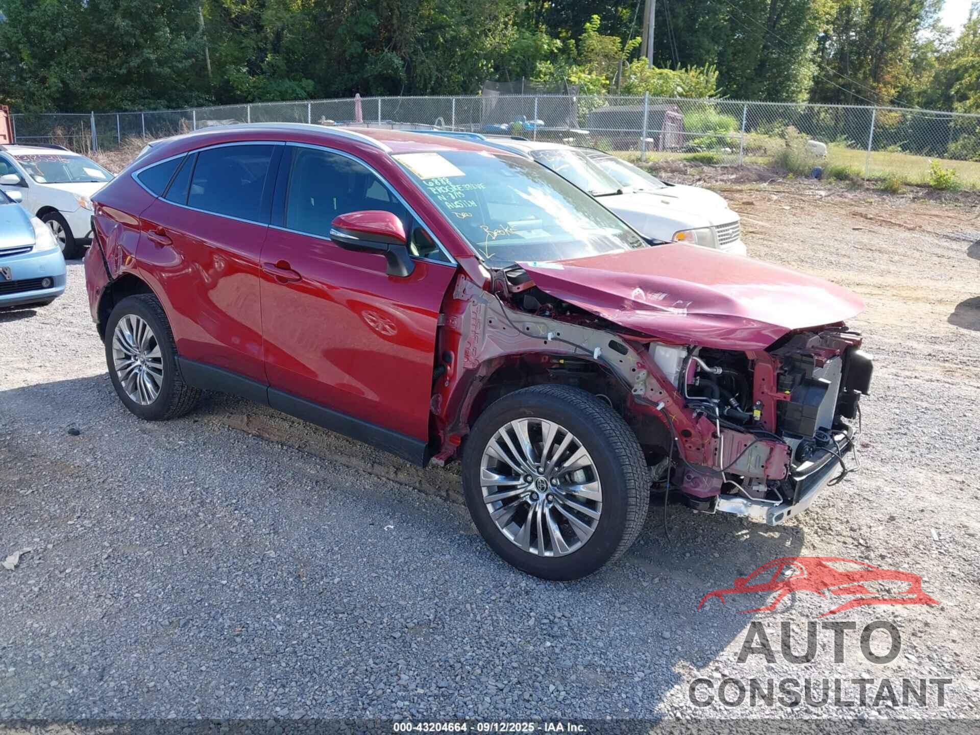 TOYOTA VENZA 2022 - JTEAAAAH0NJ117697