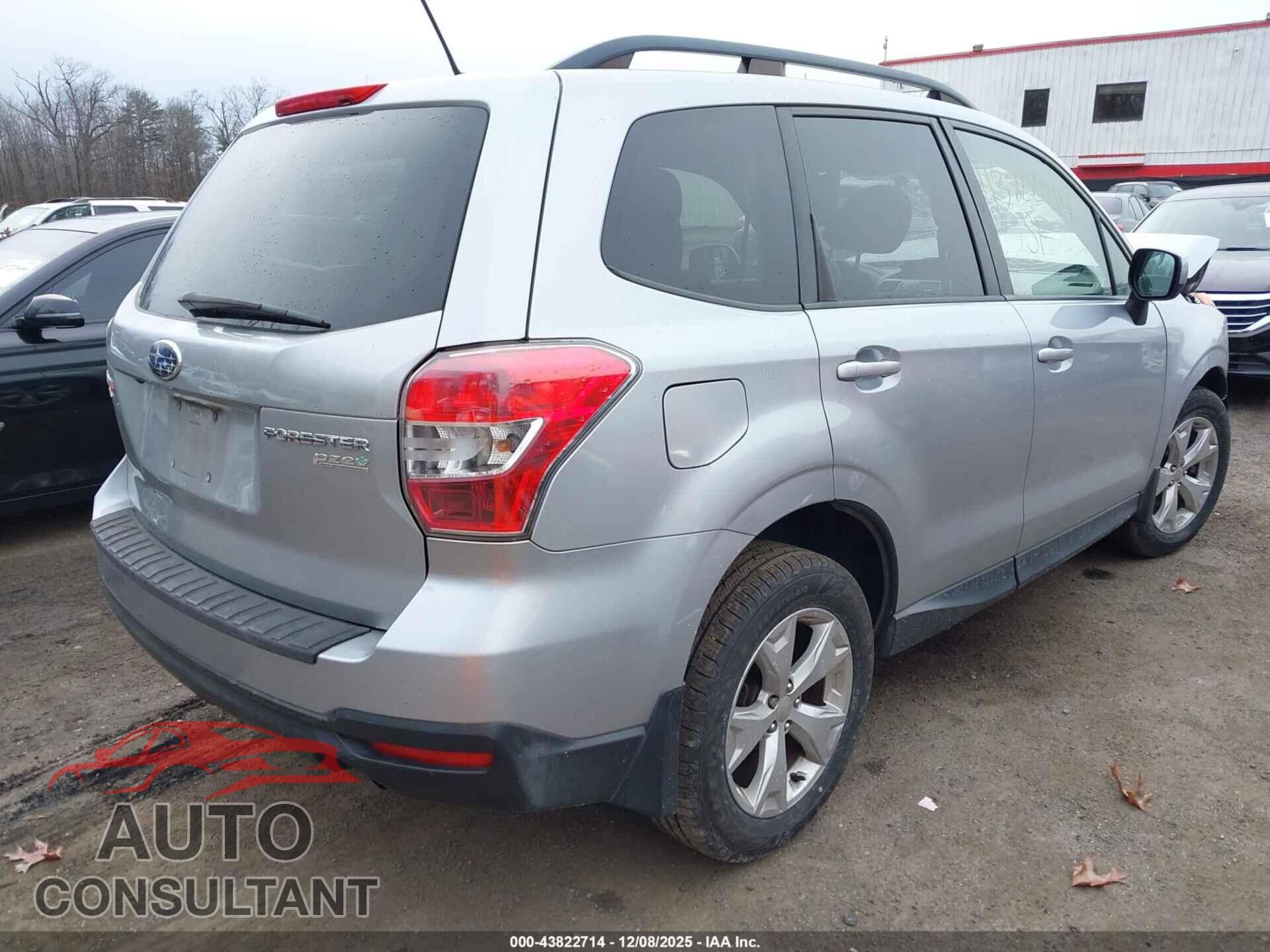 SUBARU FORESTER 2015 - JF2SJADC8FH428667
