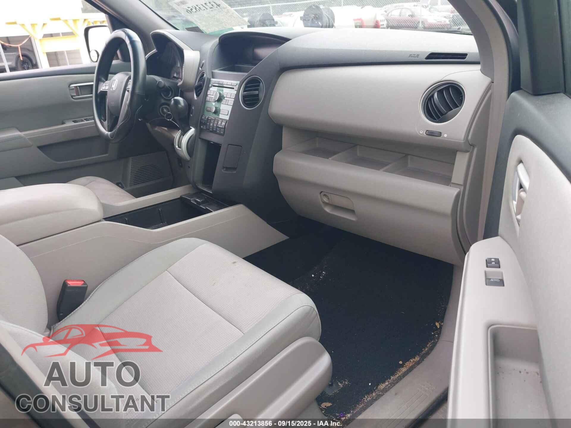 HONDA PILOT 2009 - 5FNYF48479B045192