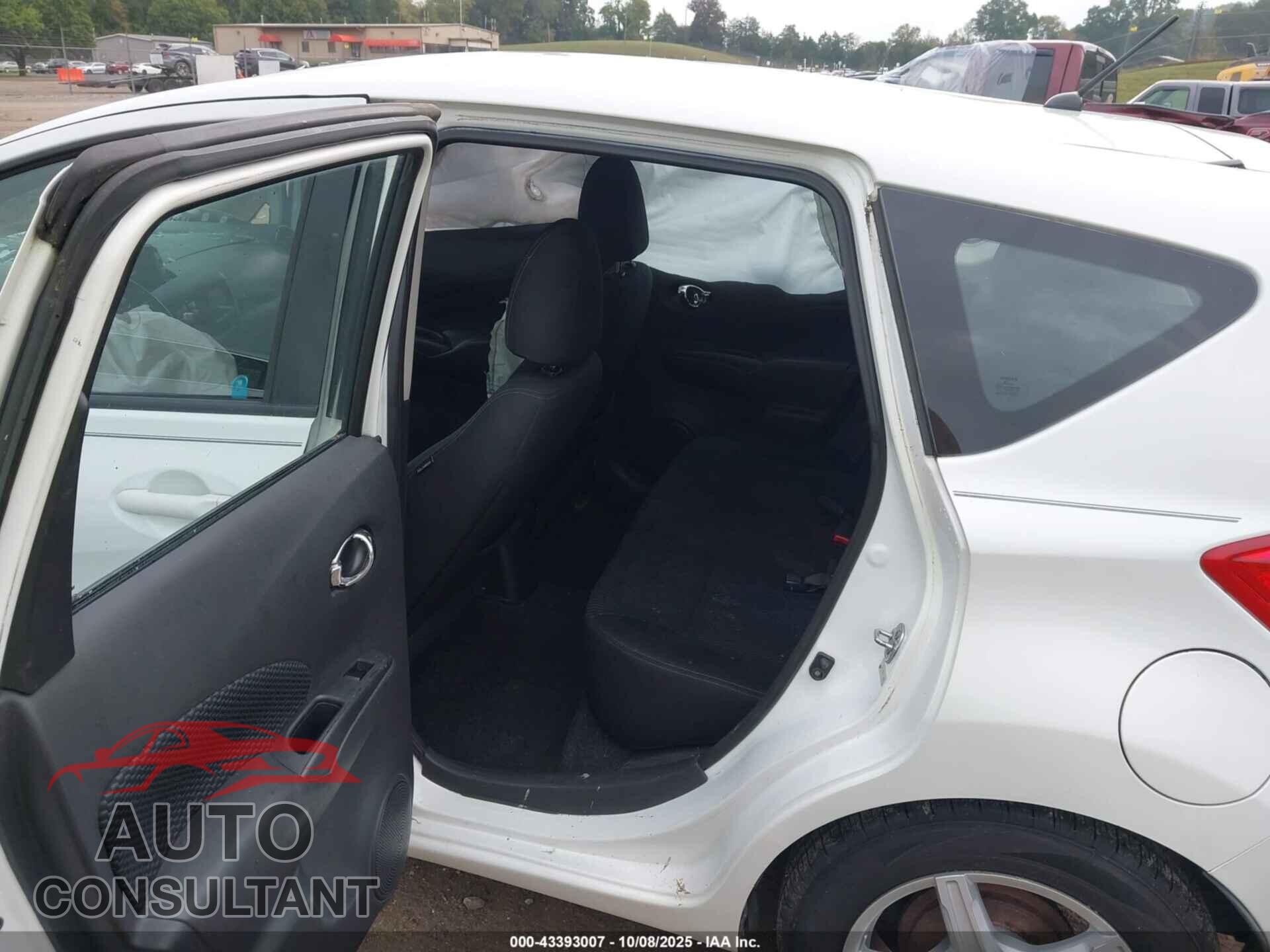 NISSAN VERSA NOTE 2014 - 3N1CE2CPXEL386829