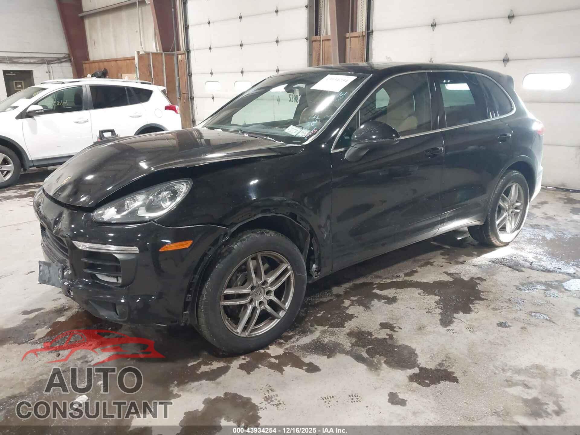 PORSCHE CAYENNE 2016 - WP1AA2A25GLA02461