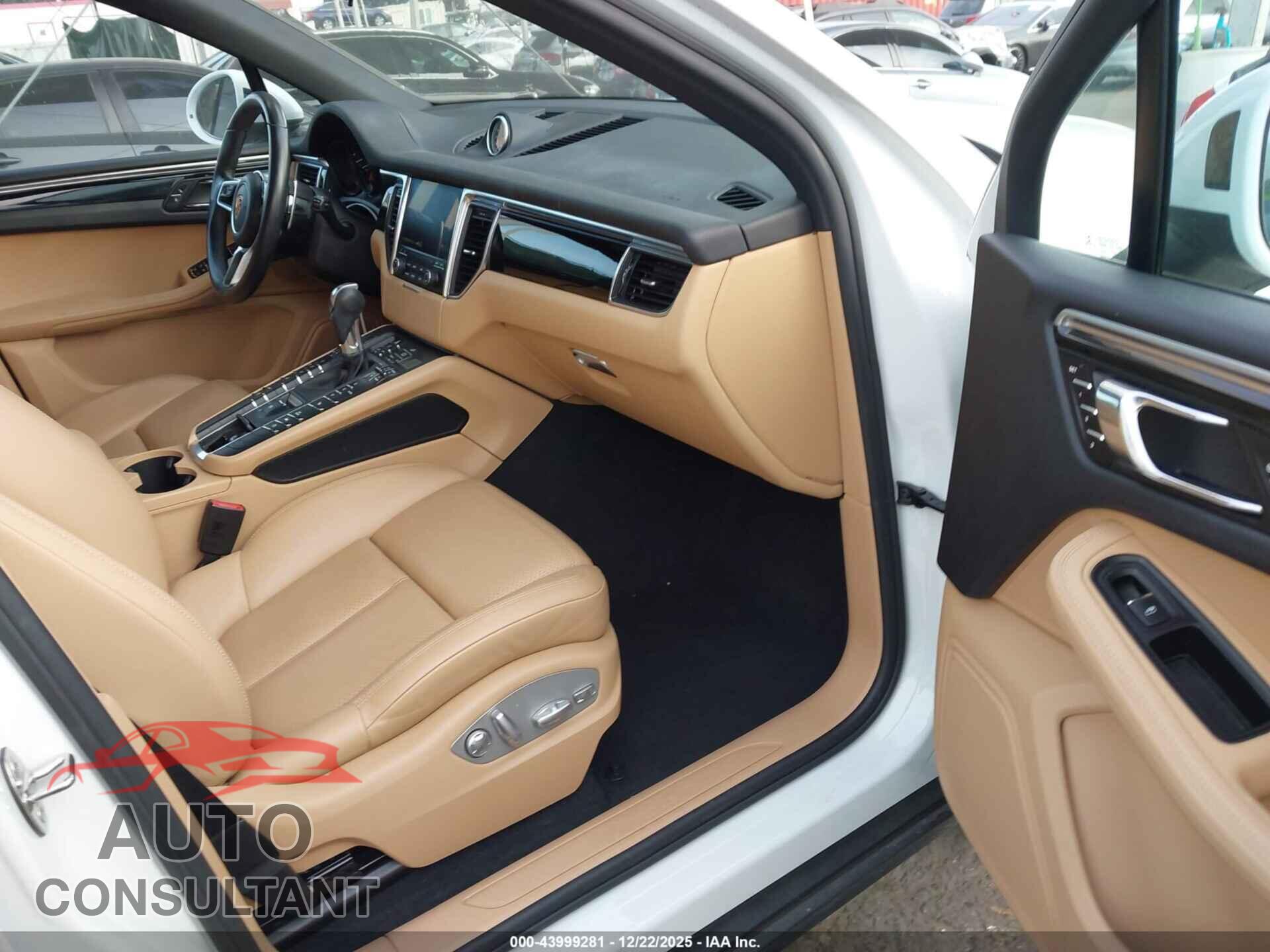 PORSCHE MACAN 2017 - WP1AA2A52HLB09303