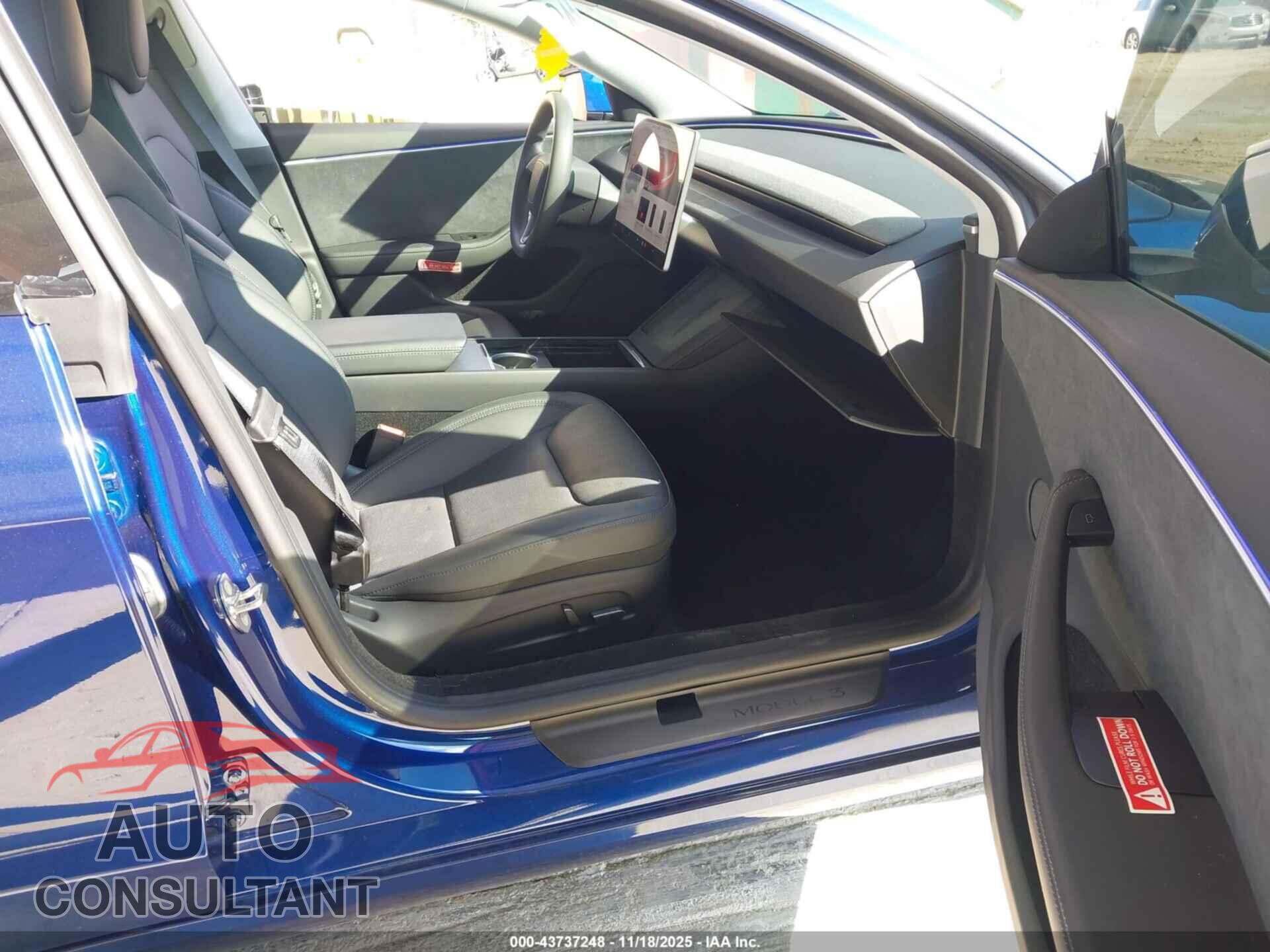 TESLA MODEL 3 2024 - 5YJ3E1EB4RF830476