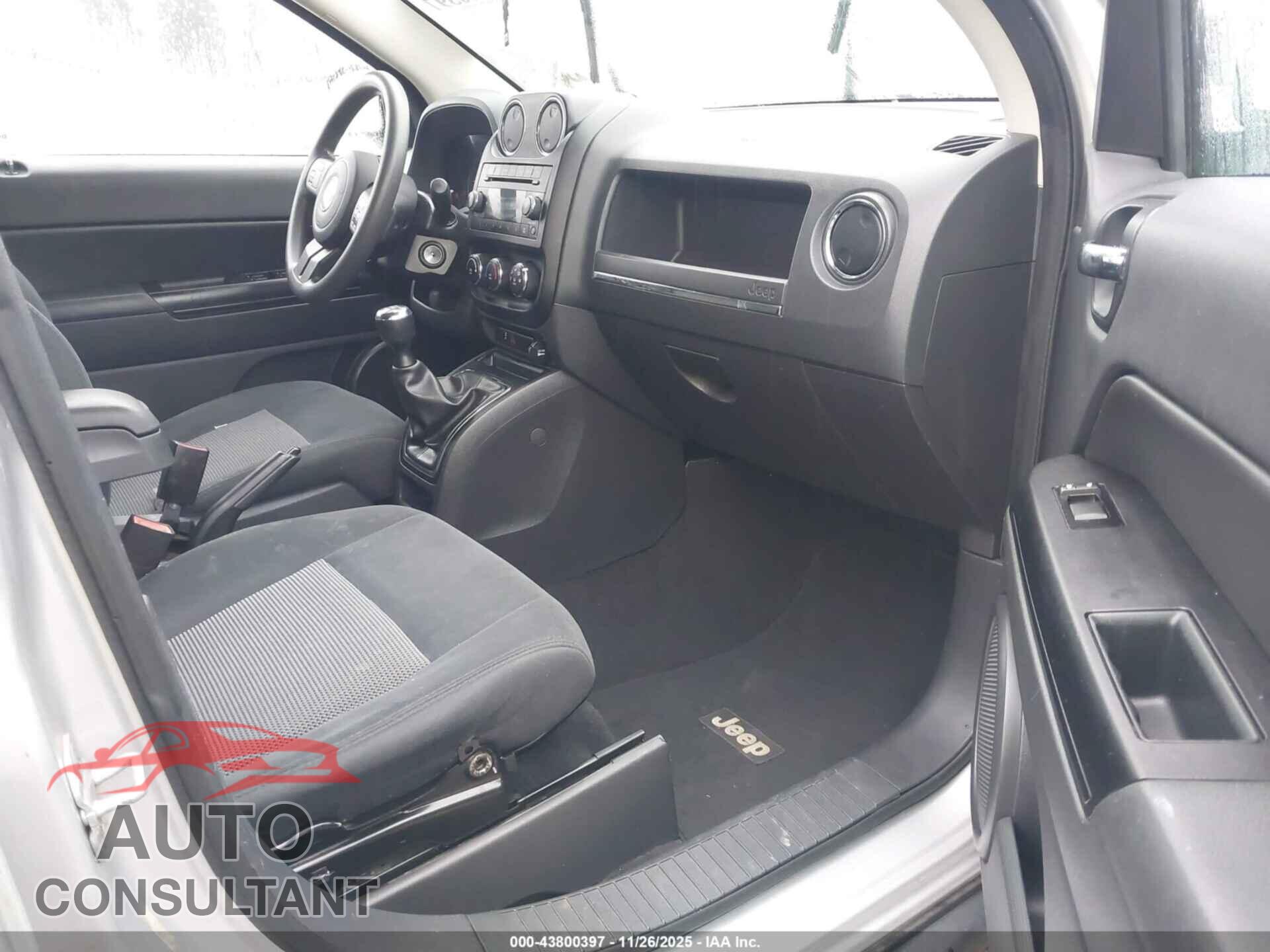 JEEP COMPASS 2011 - 1J4NF1FB9BD157518