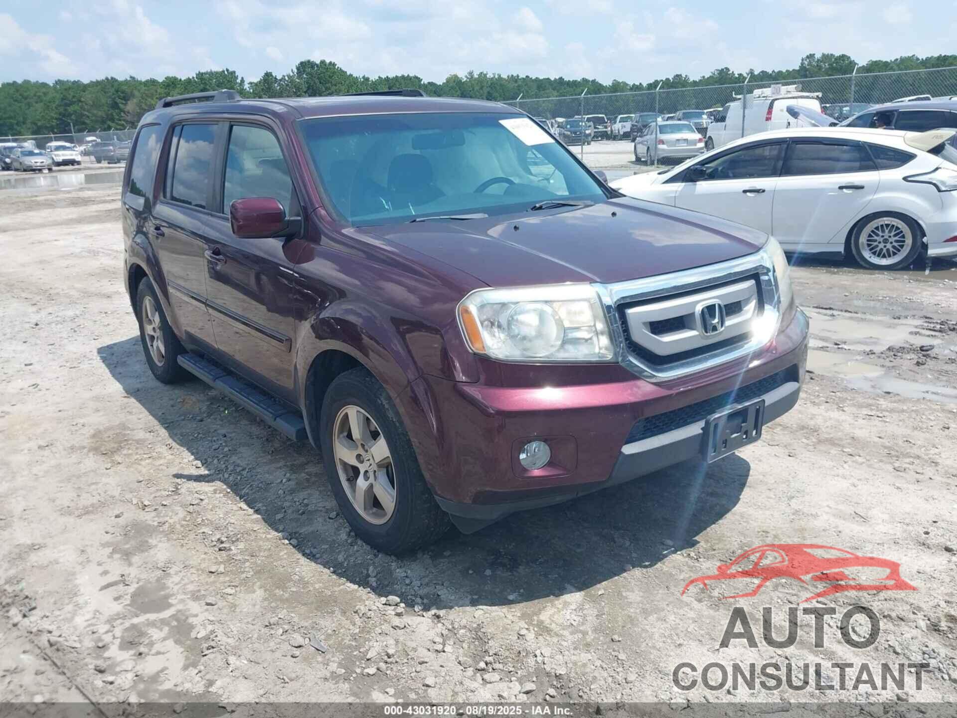HONDA PILOT 2011 - 5FNYF4H57BB011428