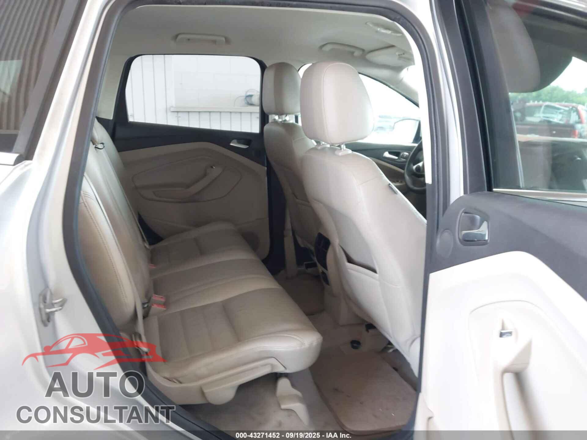 FORD ESCAPE 2014 - 1FMCU0J96EUA85680