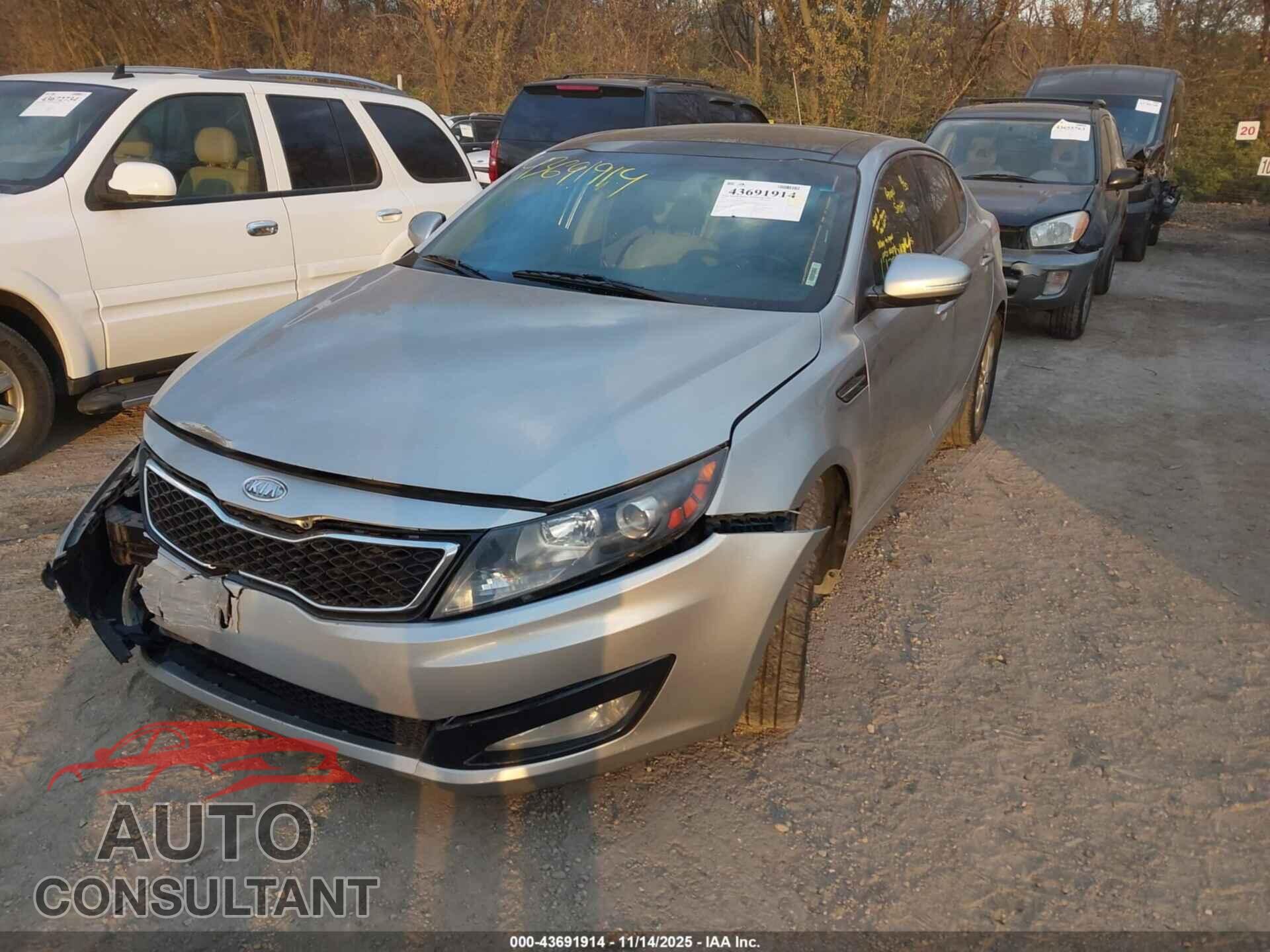 KIA OPTIMA 2011 - KNAGN4A60B5143205