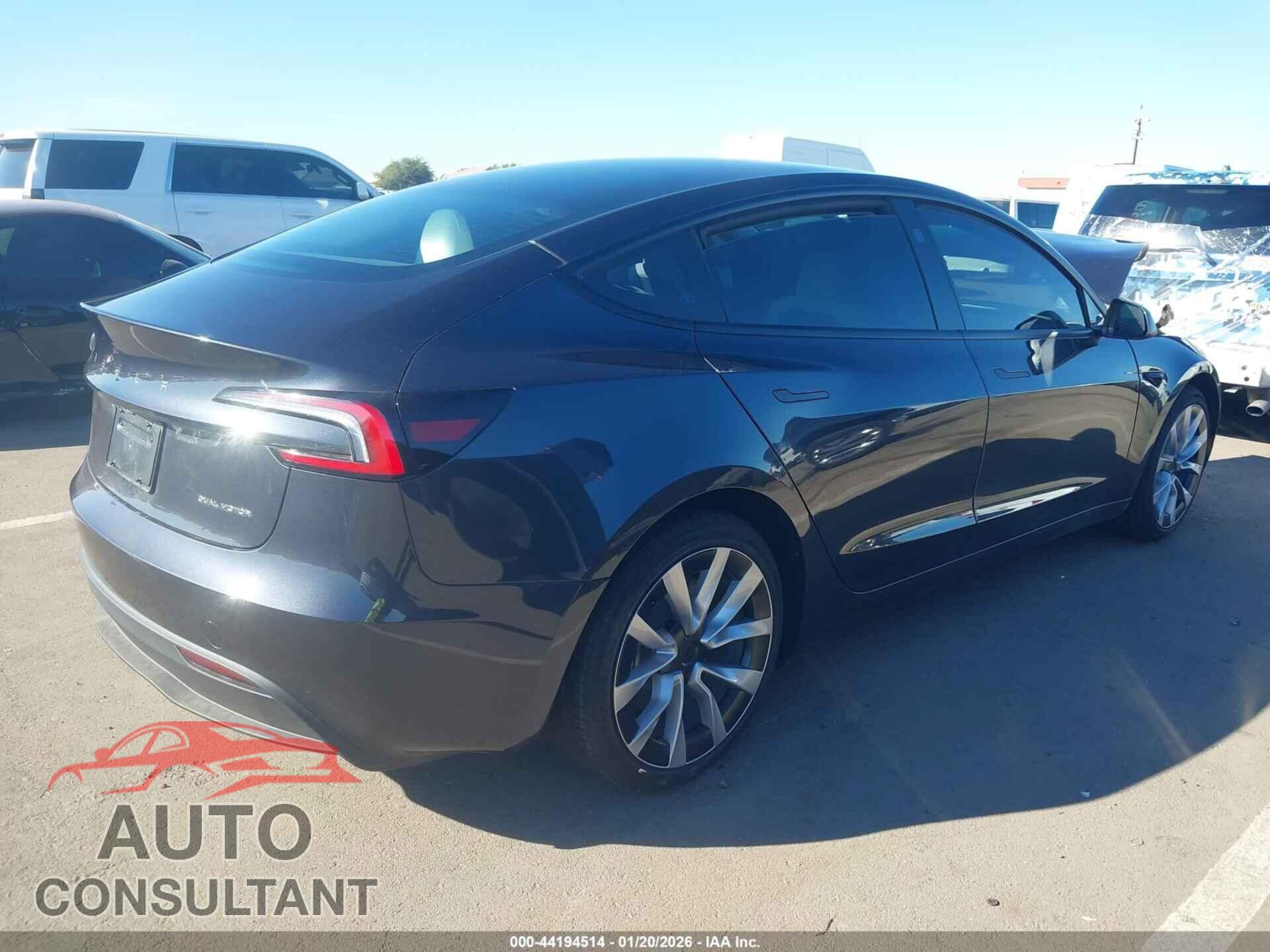 TESLA MODEL 3 2025 - 5YJ3E1EB8SF076911