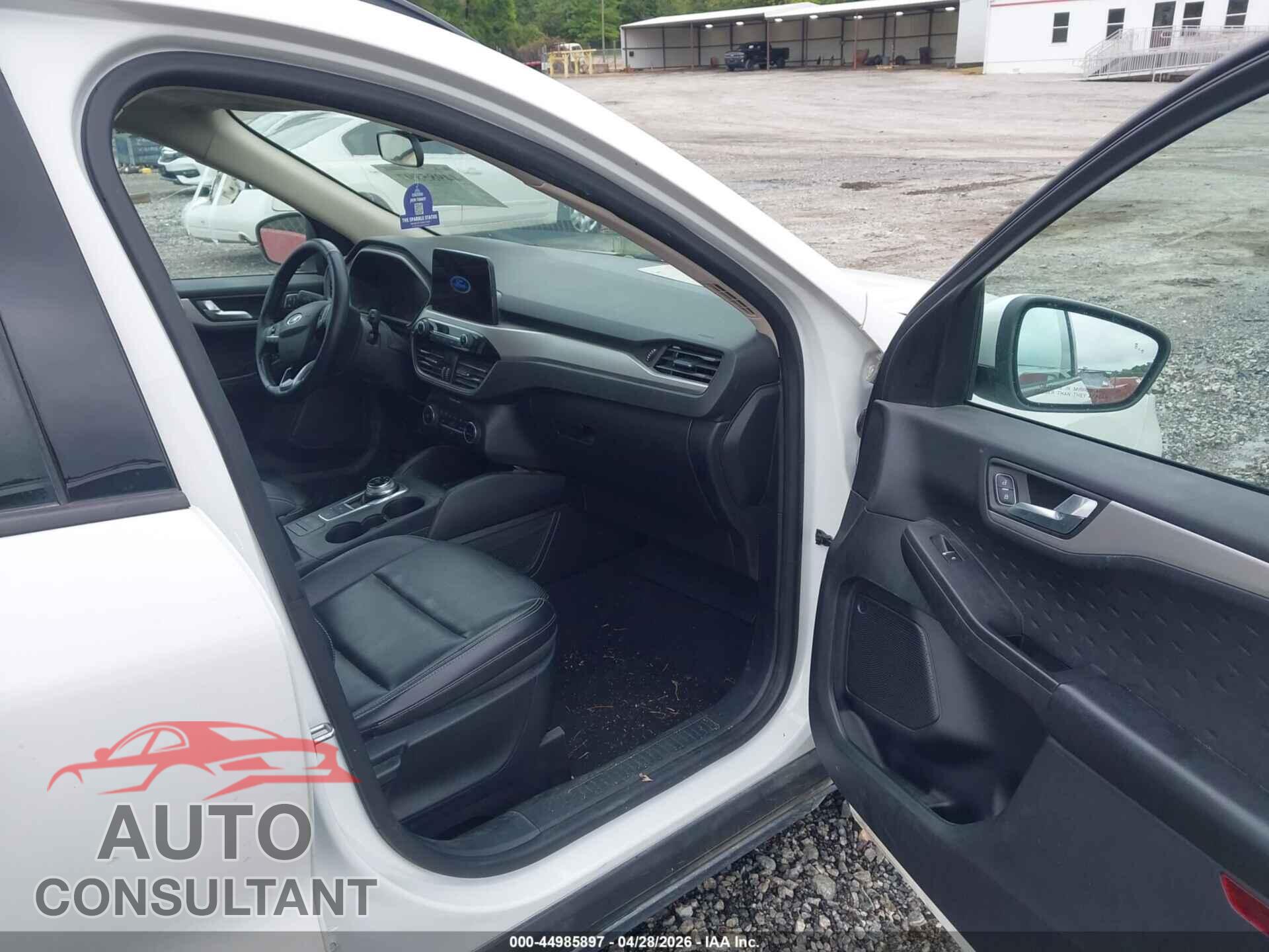 FORD ESCAPE 2020 - 1FMCU0H60LUA06836