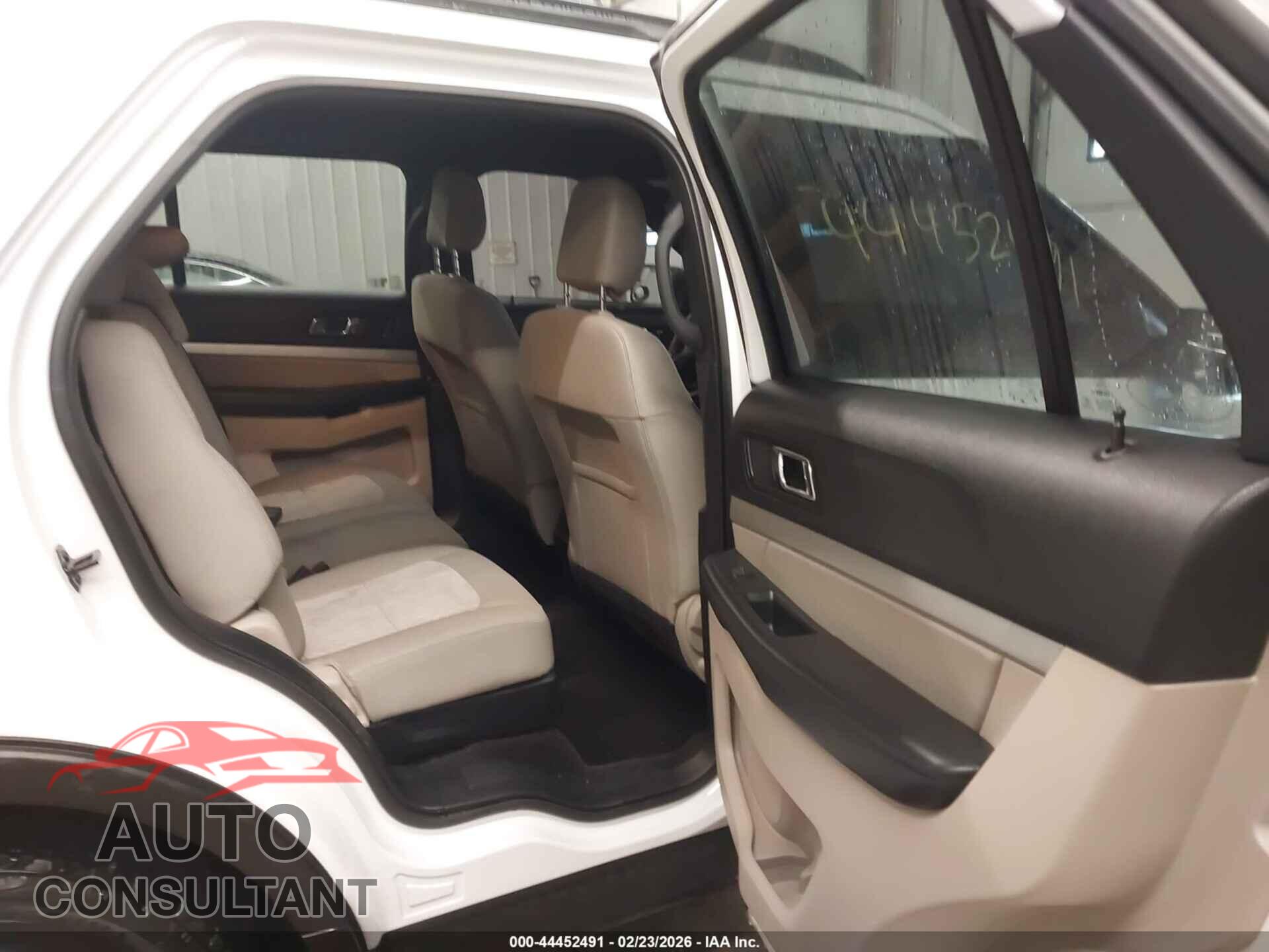 FORD EXPLORER 2018 - 1FM5K7B8XJGB60001