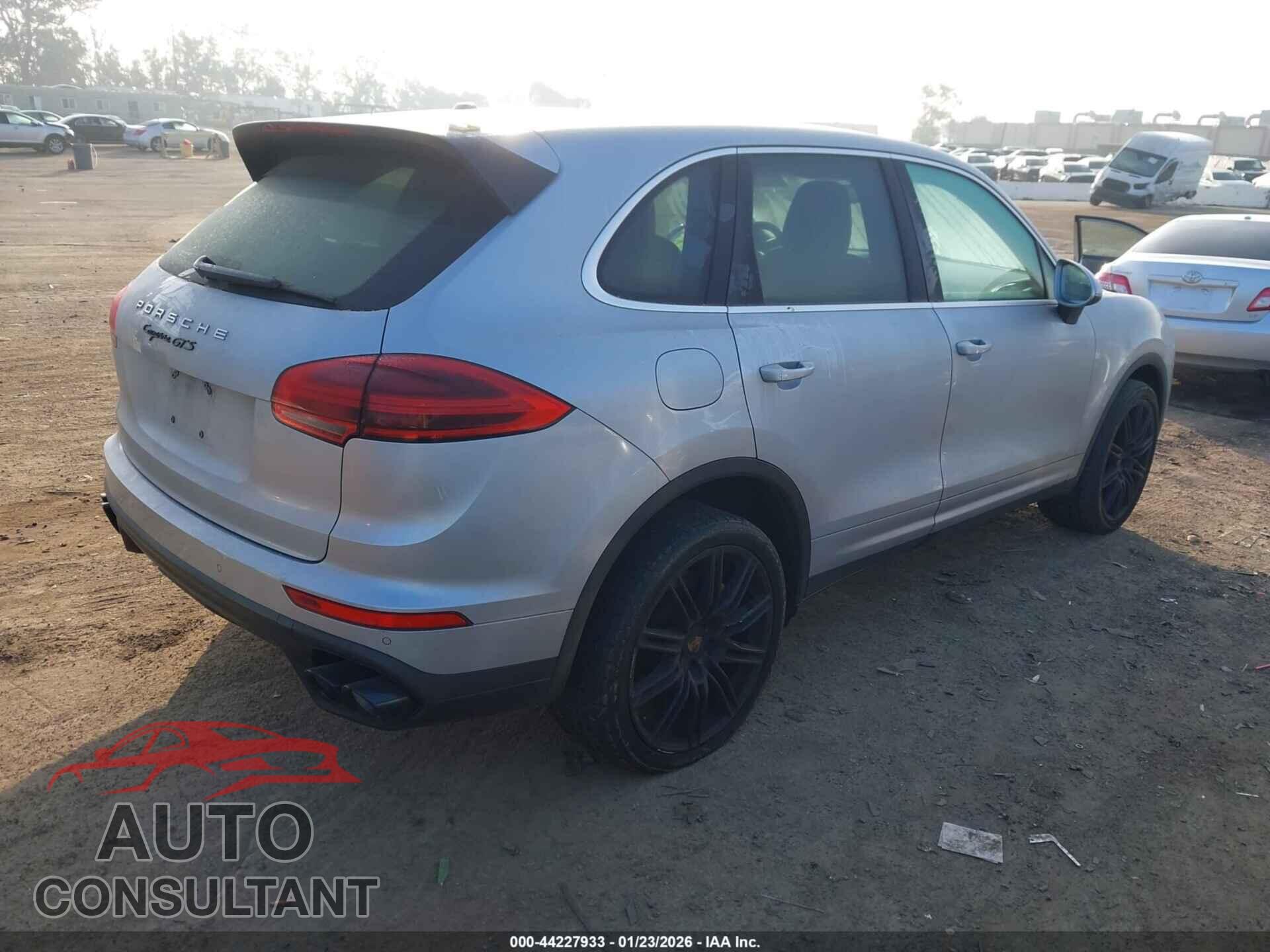 PORSCHE CAYENNE 2016 - WP1AA2A2XGLA04898