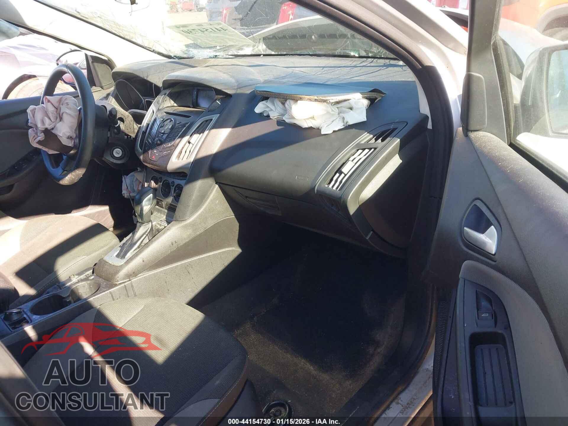 FORD FOCUS 2014 - 1FADP3F21EL323363