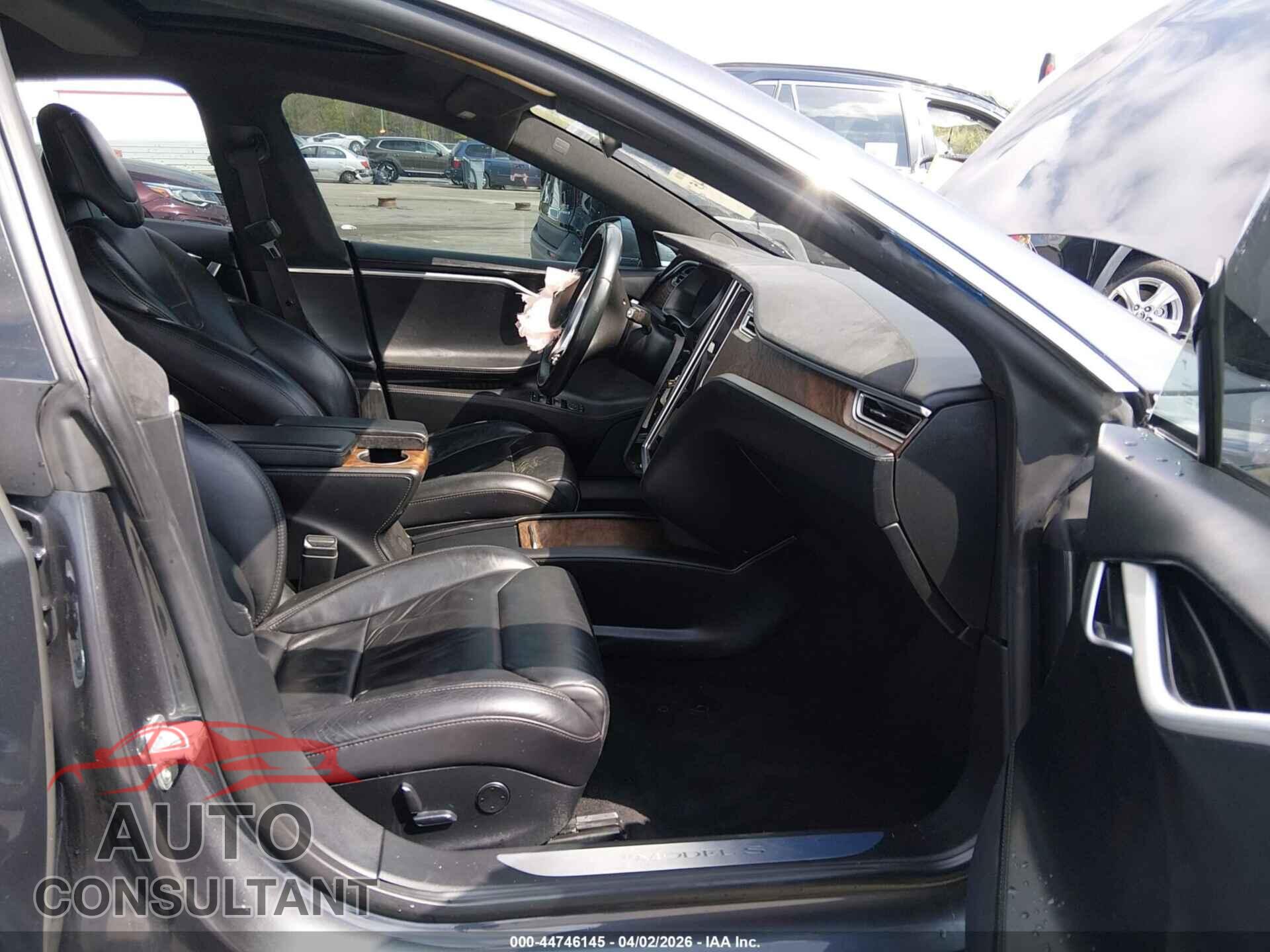 TESLA MODEL S 2017 - 5YJSA1E28HF200191