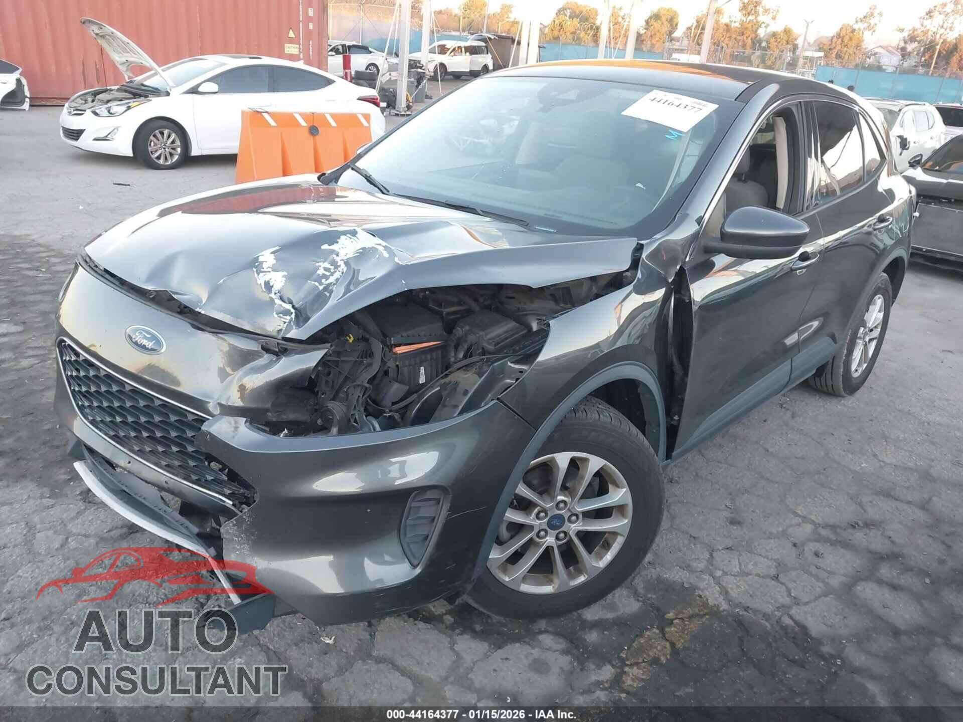 FORD ESCAPE 2020 - 1FMCU0G68LUA35325