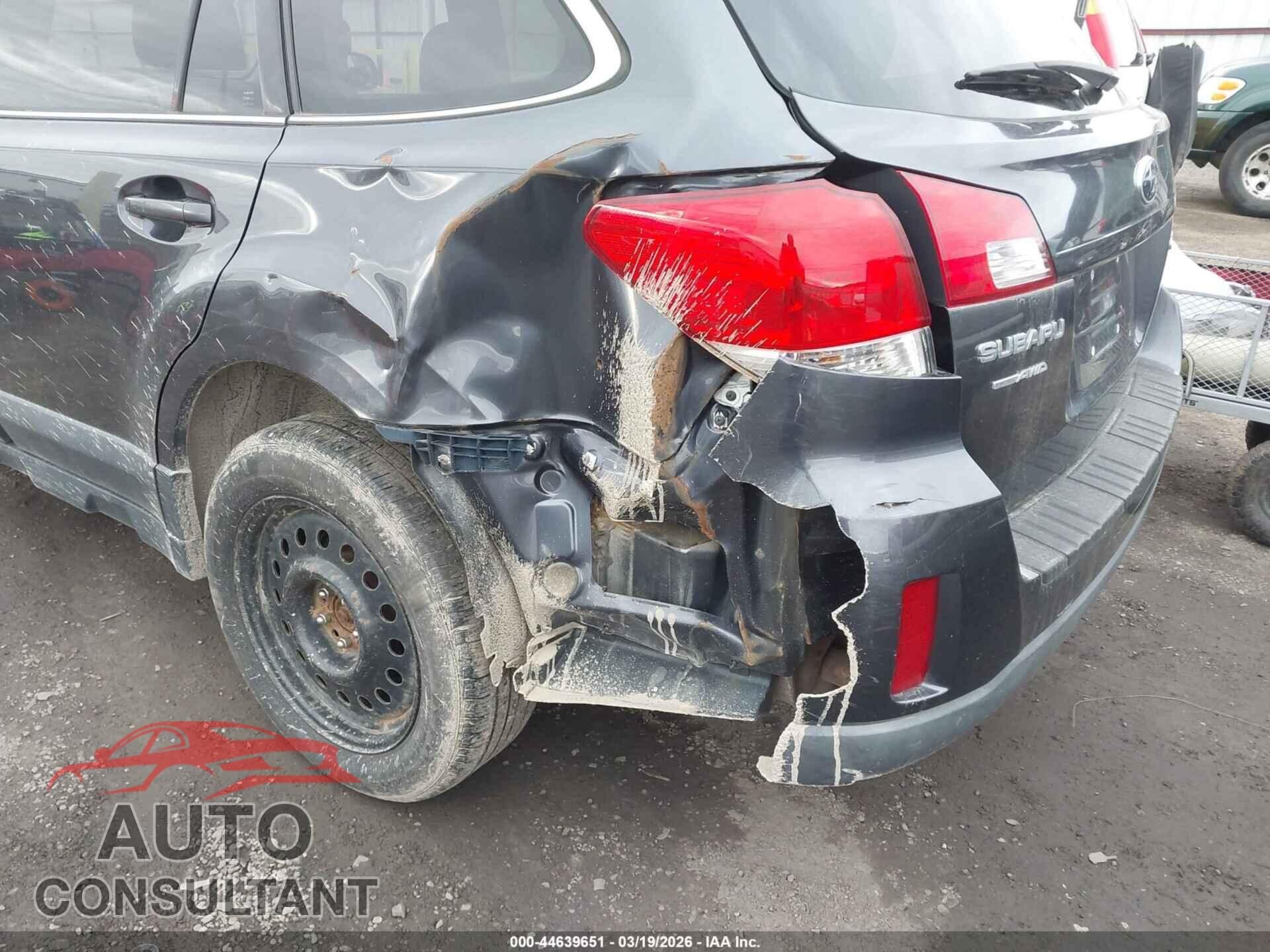 SUBARU OUTBACK 2013 - 4S4BRCCC1D1205585