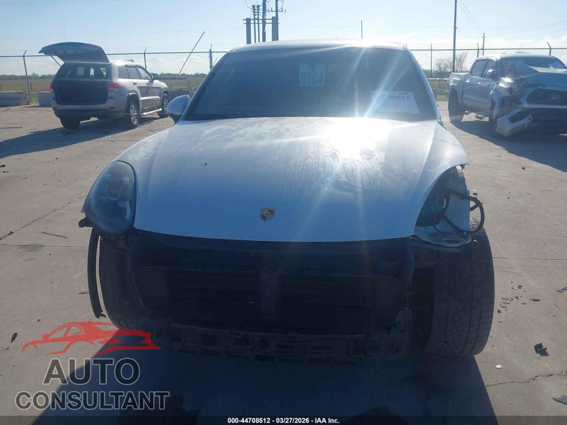 PORSCHE CAYENNE 2016 - WP1AA2A2XGKA08553