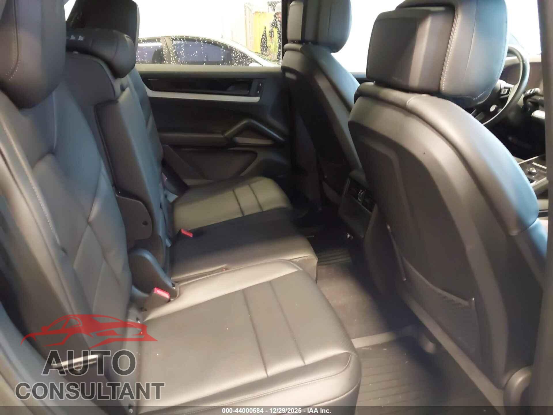 PORSCHE CAYENNE 2025 - WP1AA2AY7SDA02422