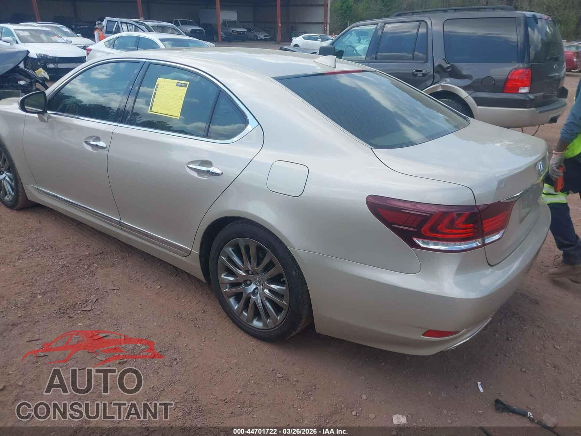 LEXUS LS 460 2016 - JTHBL5EF7G5139984