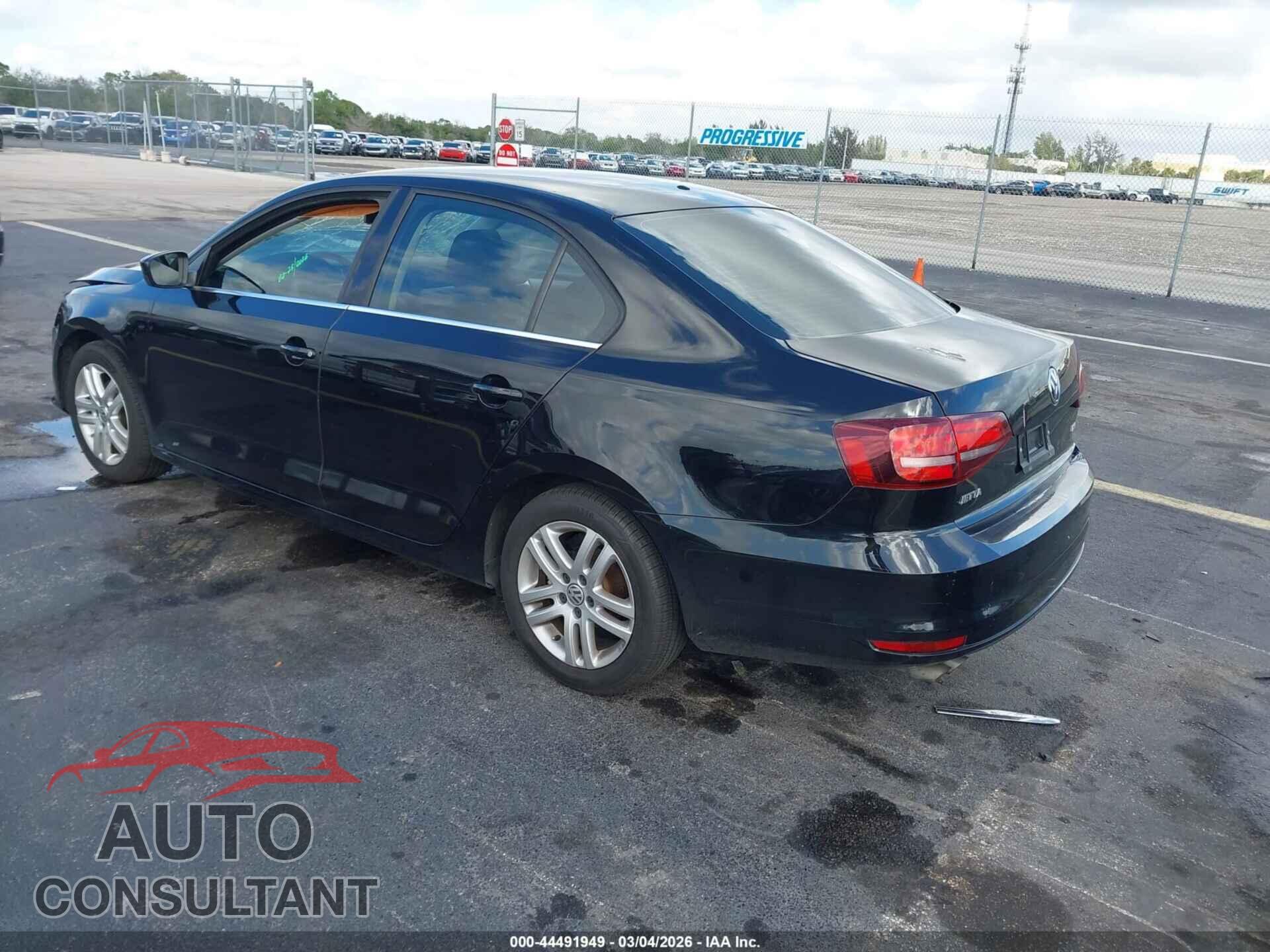 VOLKSWAGEN JETTA 2017 - 3VW2B7AJ8HM329876