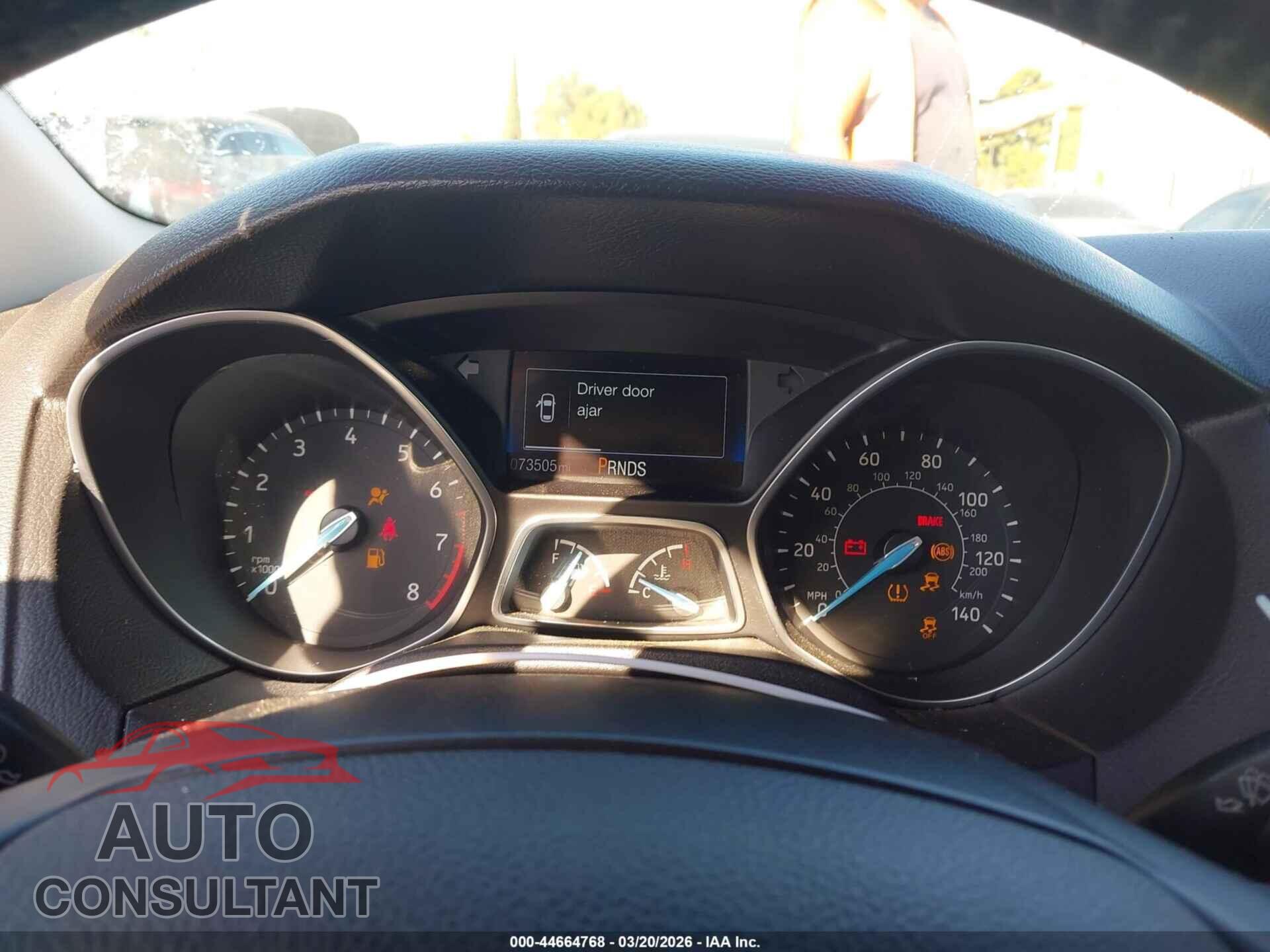 FORD FOCUS 2015 - 1FADP3F29FL348965