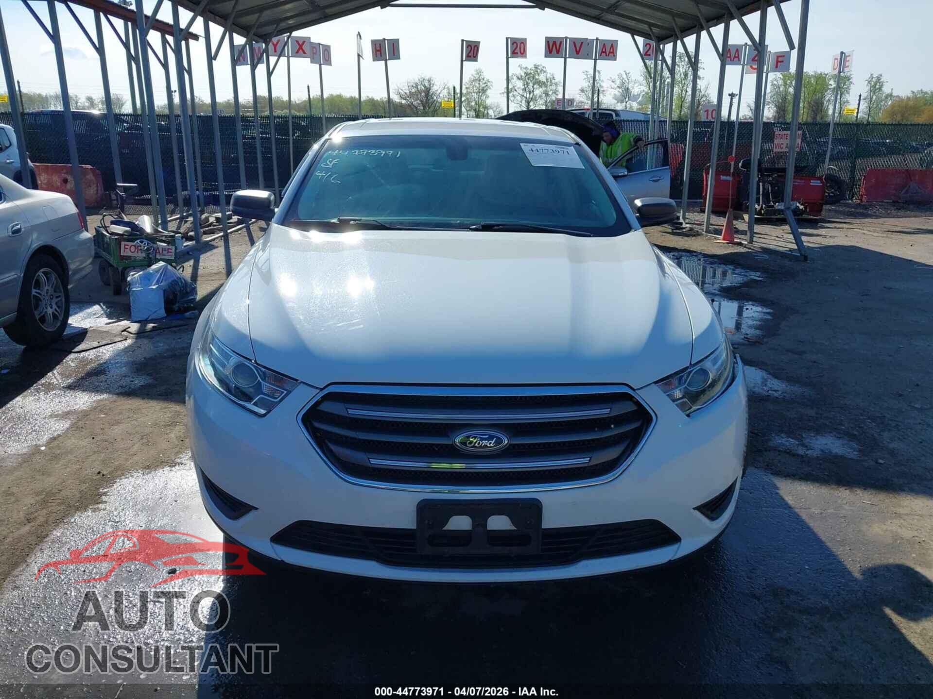 FORD TAURUS 2014 - 1FAHP2D86EG140097