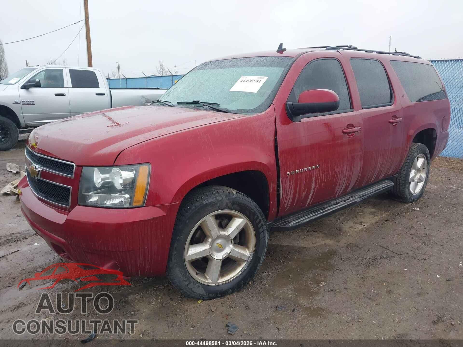 CHEVROLET SUBURBAN 1500 2010 - 1GNUKJE34AR118321