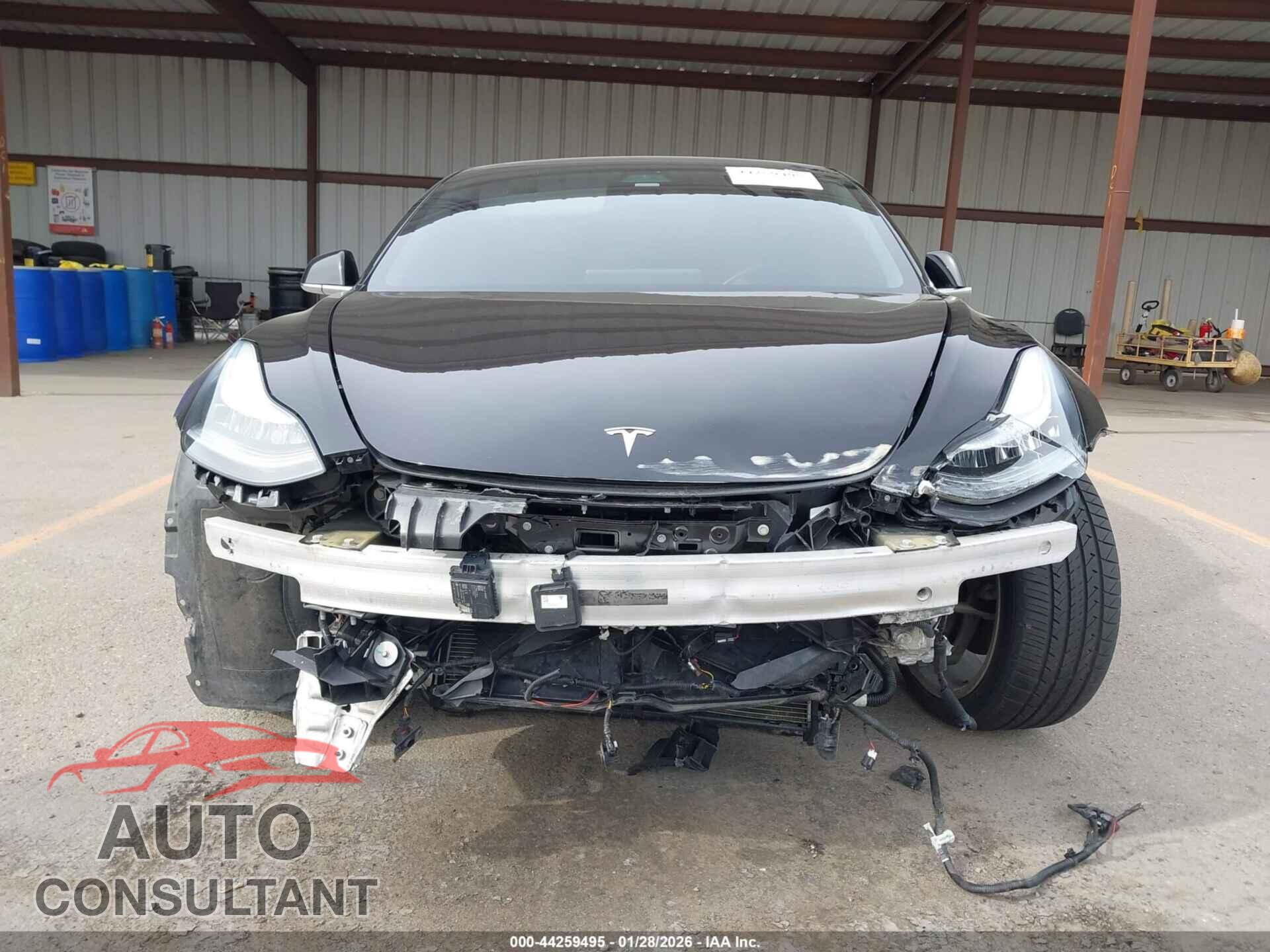 TESLA MODEL 3 2018 - 5YJ3E1EB7JF186833