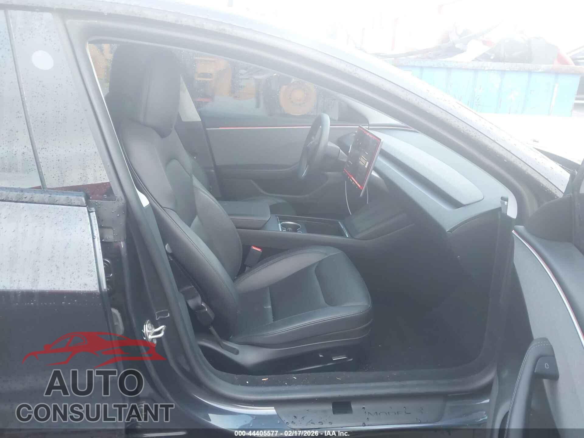 TESLA MODEL 3 2024 - 5YJ3E1EA2RF746891