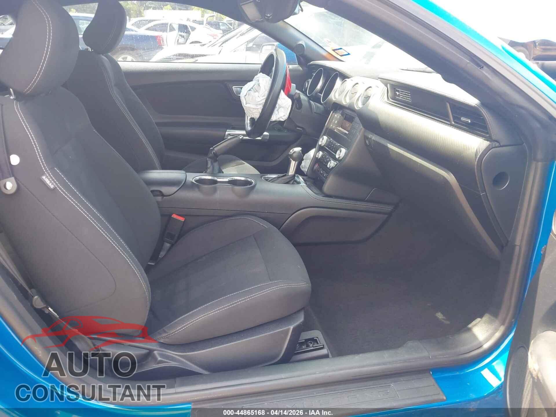 FORD MUSTANG 2020 - 1FA6P8TH1L5108551