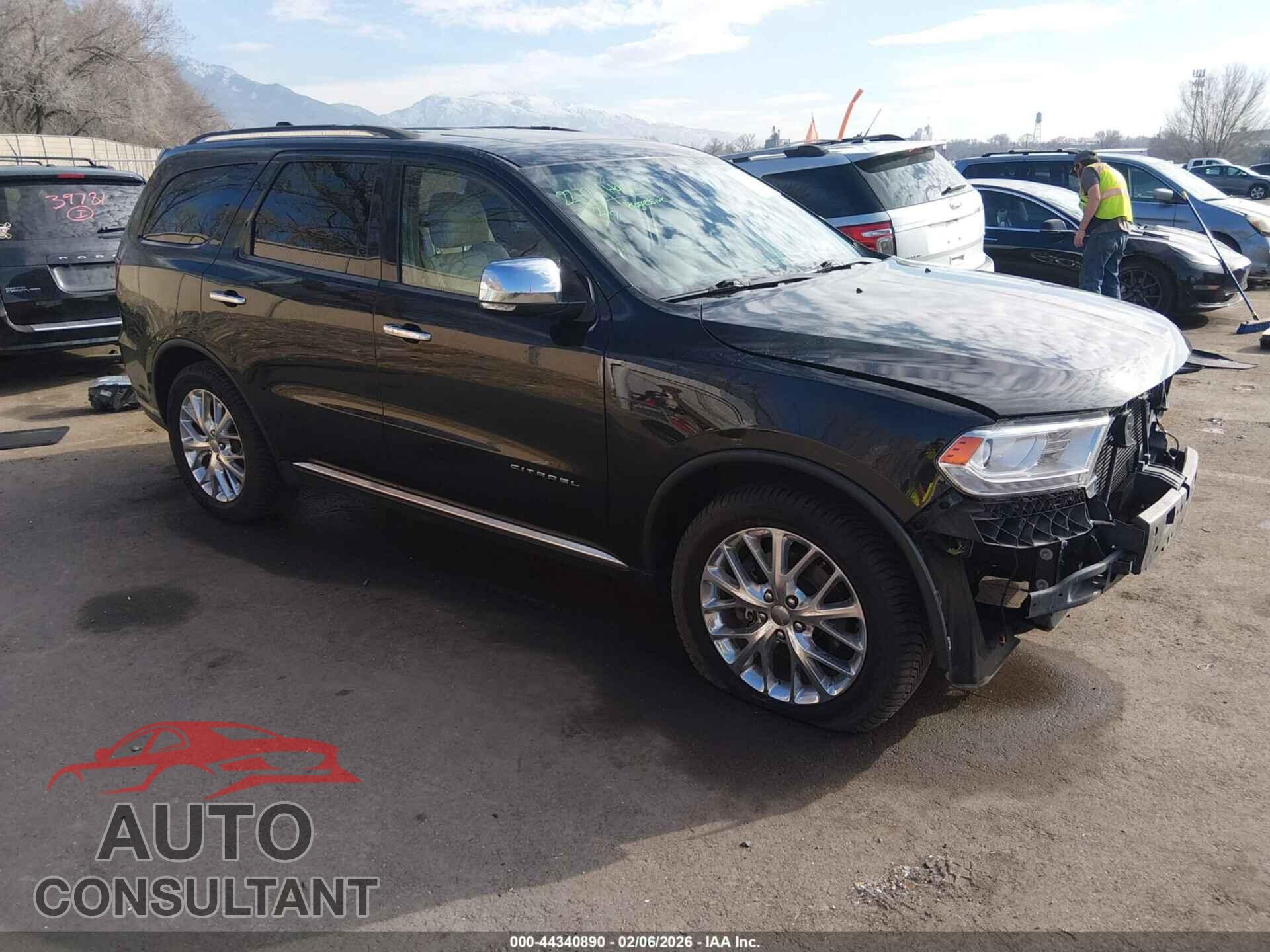 DODGE DURANGO 2015 - 1C4SDJET3FC760632