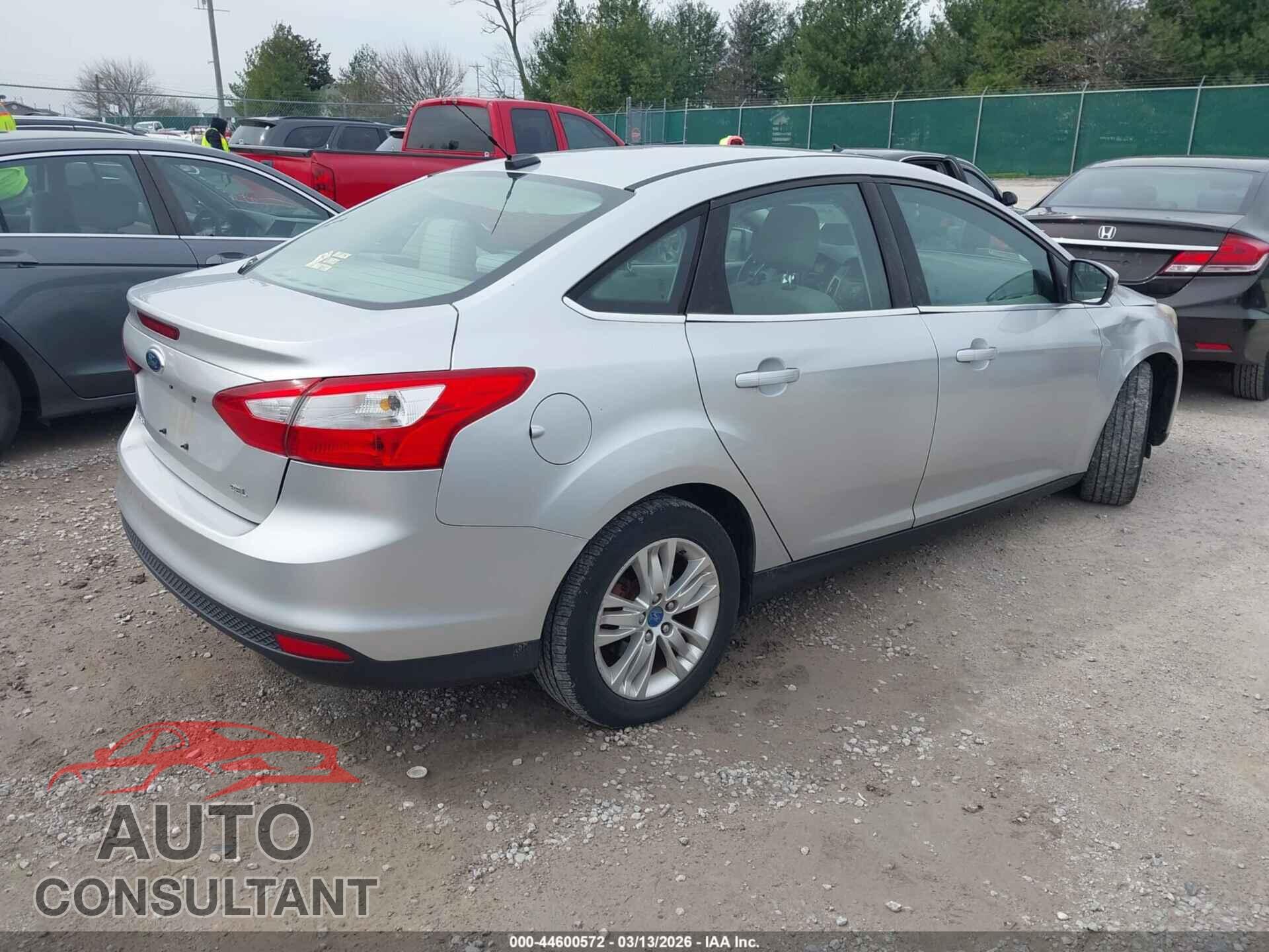 FORD FOCUS 2012 - 1FAHP3H23CL106909