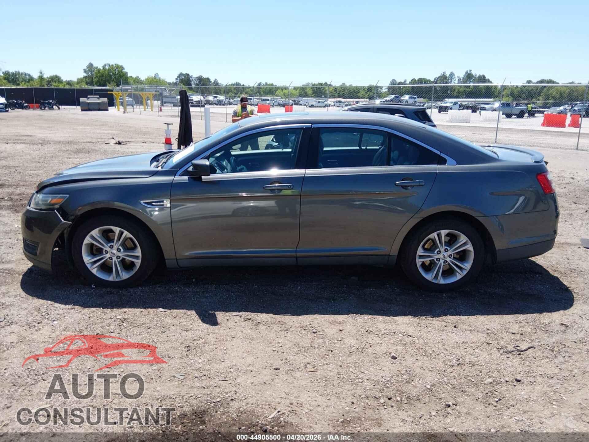 FORD TAURUS 2016 - 1FAHP2E84GG143128