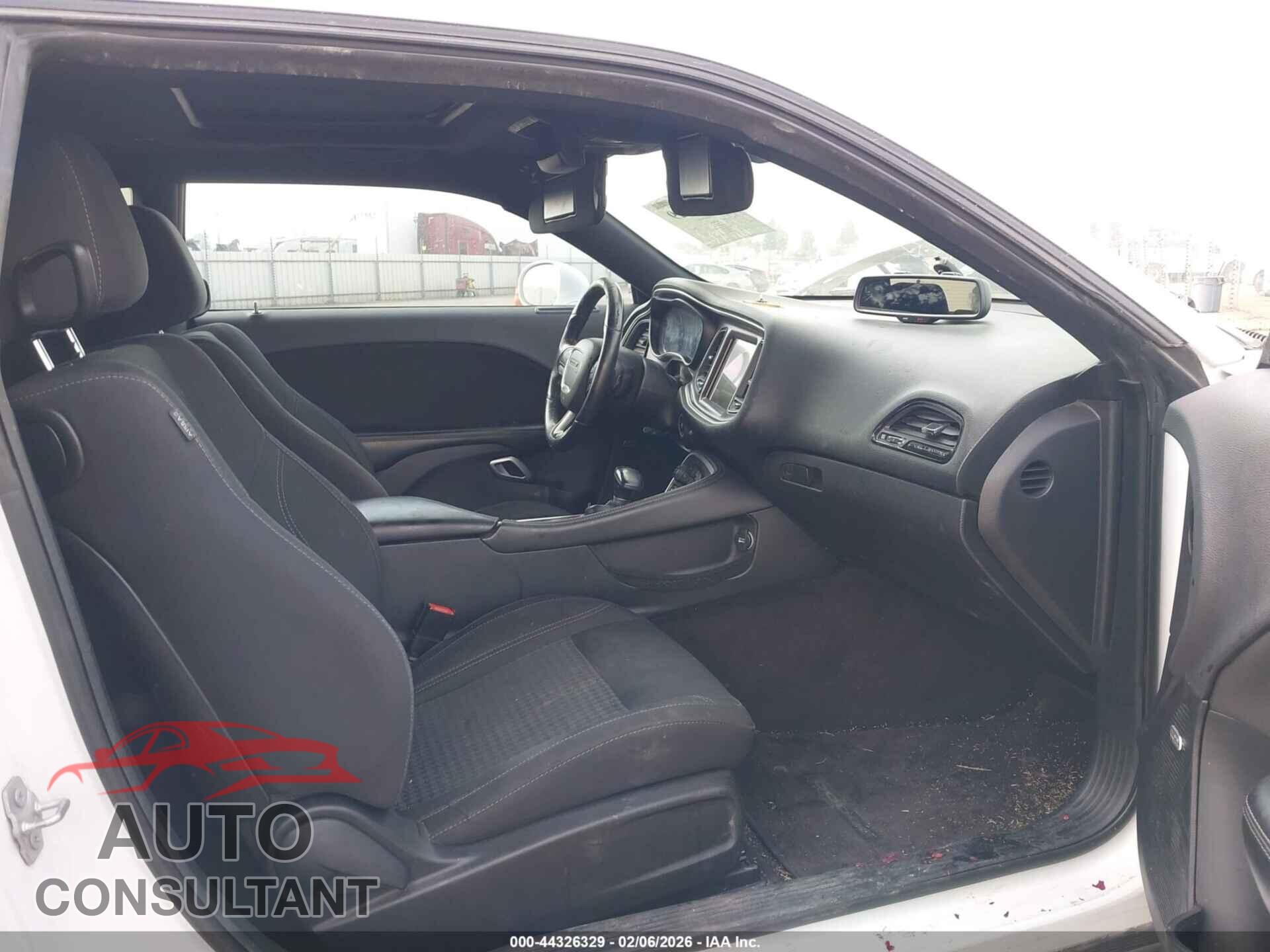 DODGE CHALLENGER 2016 - 2C3CDZBT5GH209855