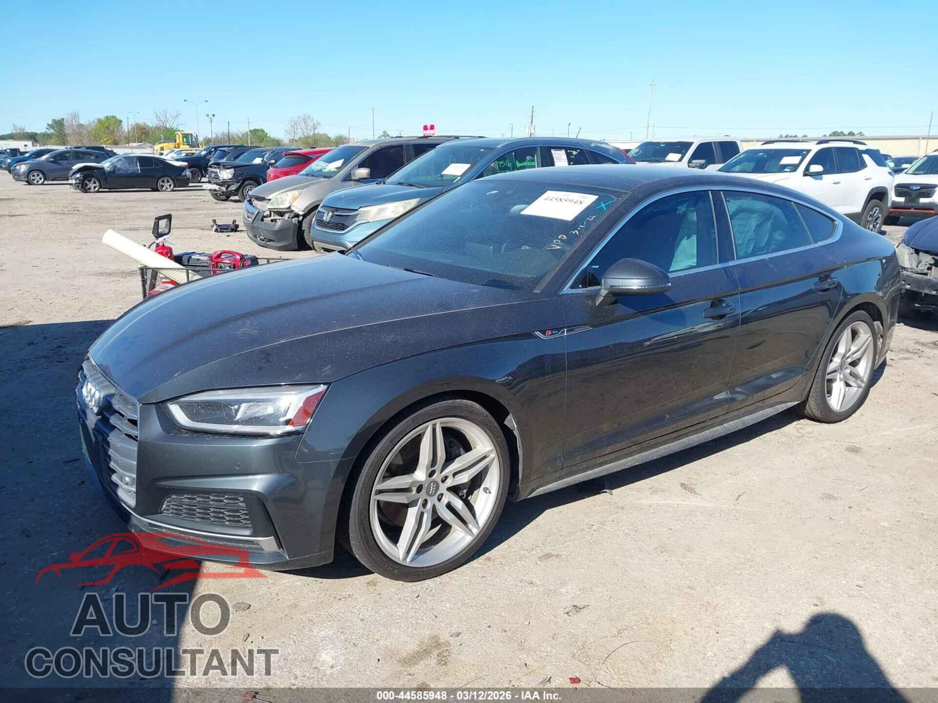 AUDI A5 2018 - WAUENCF52JA007701