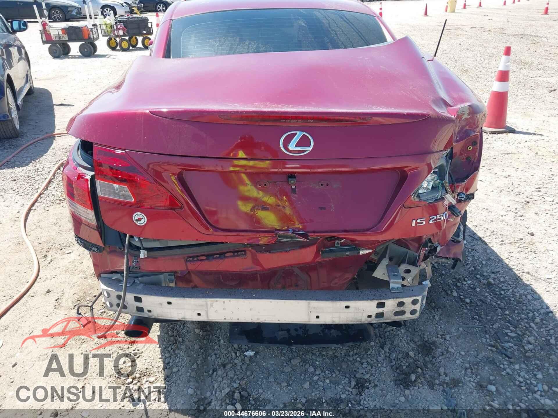 LEXUS IS 250C 2011 - JTHFF2C2XB2519094
