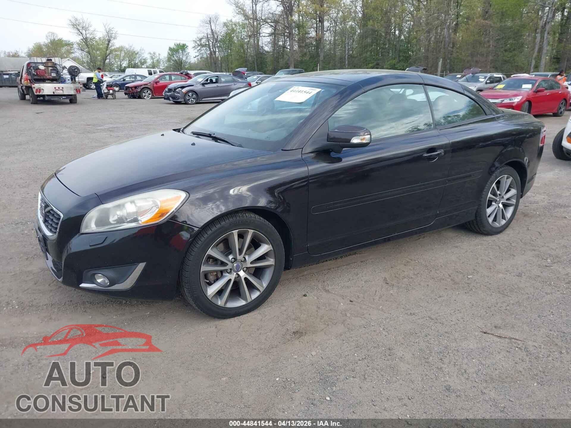 VOLVO C70 2013 - YV1672MC8DJ143360