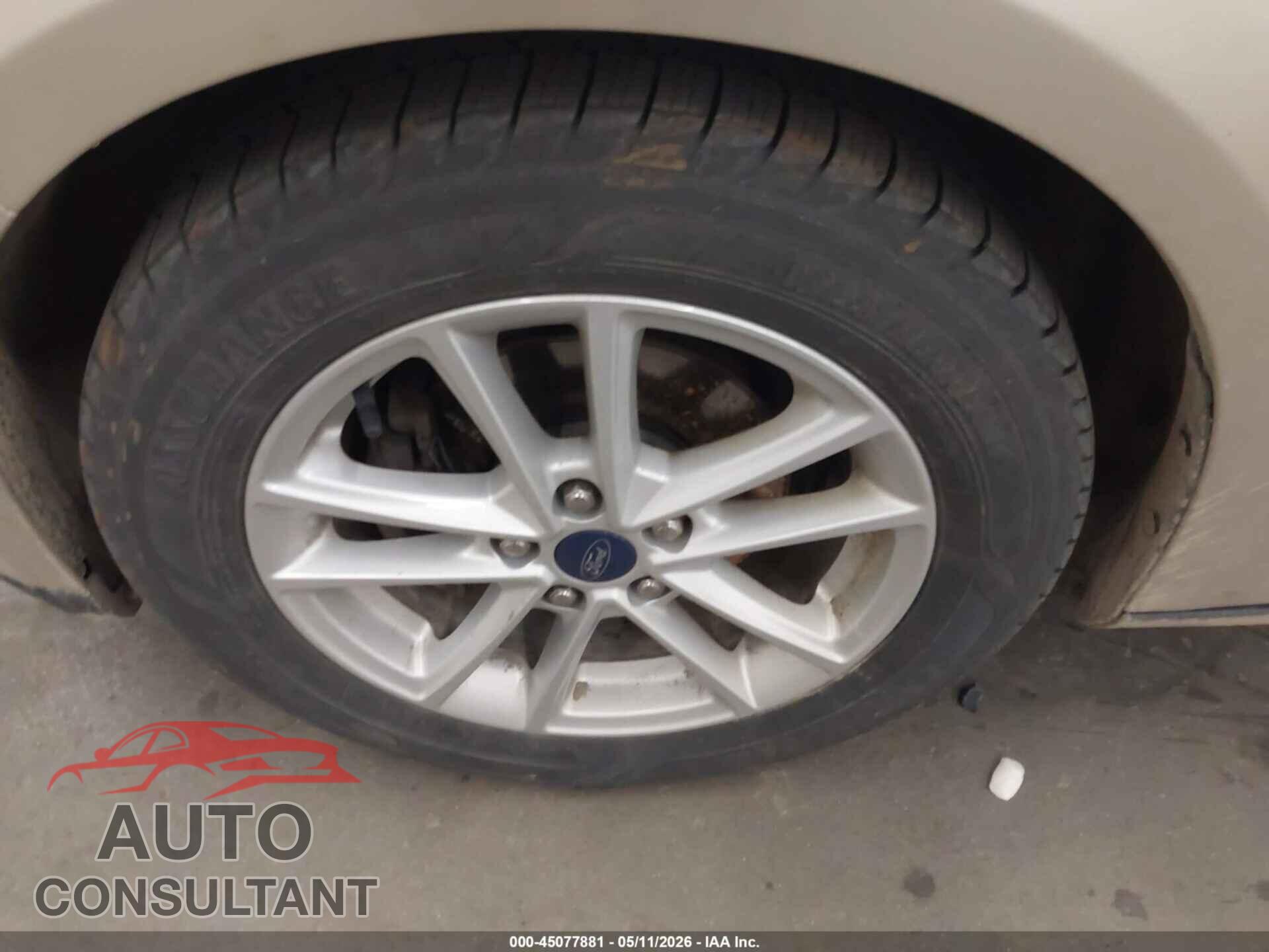 FORD FOCUS 2018 - 1FADP3F26JL328441