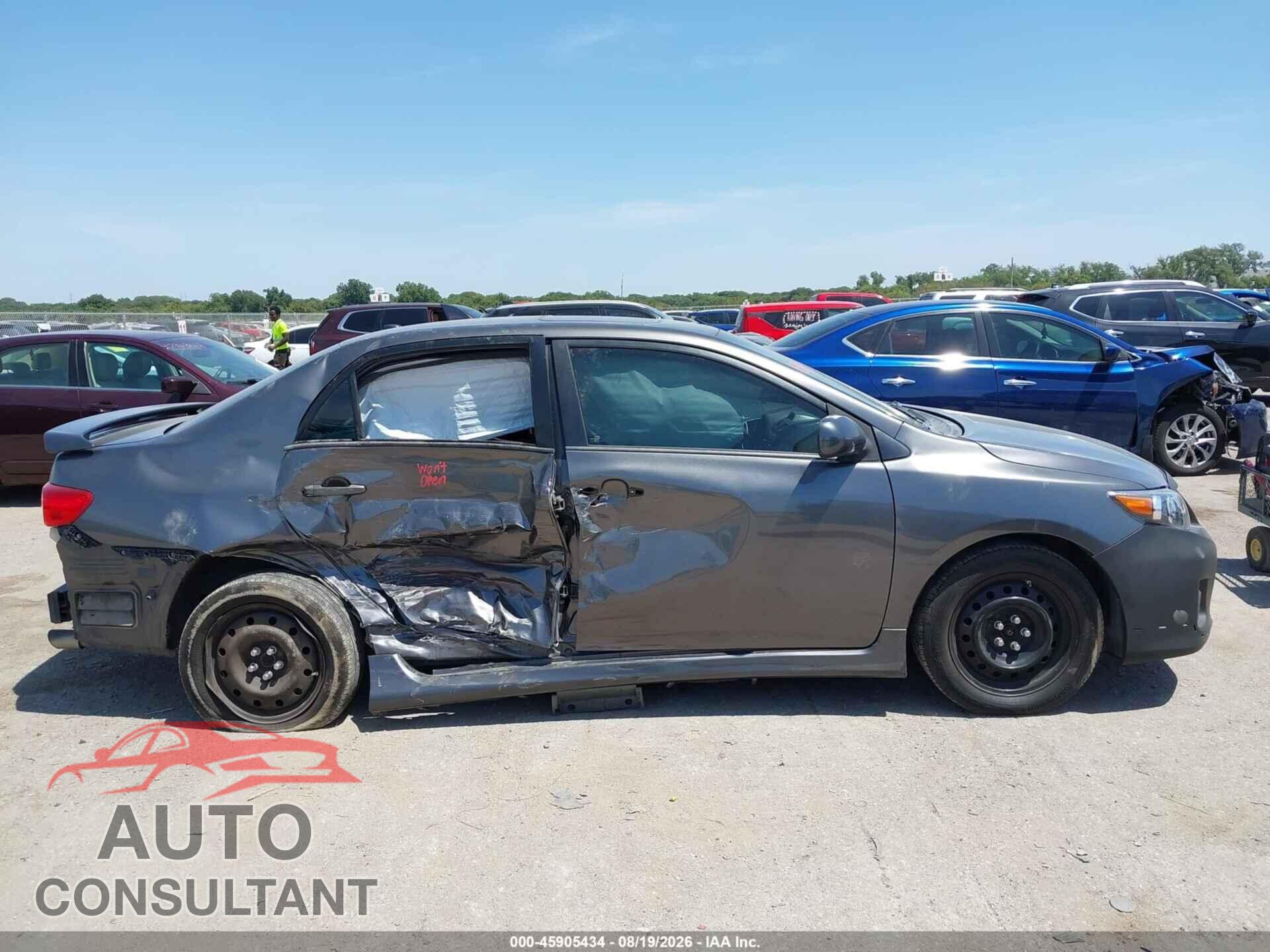 TOYOTA COROLLA 2013 - 5YFBU4EE4DP079810