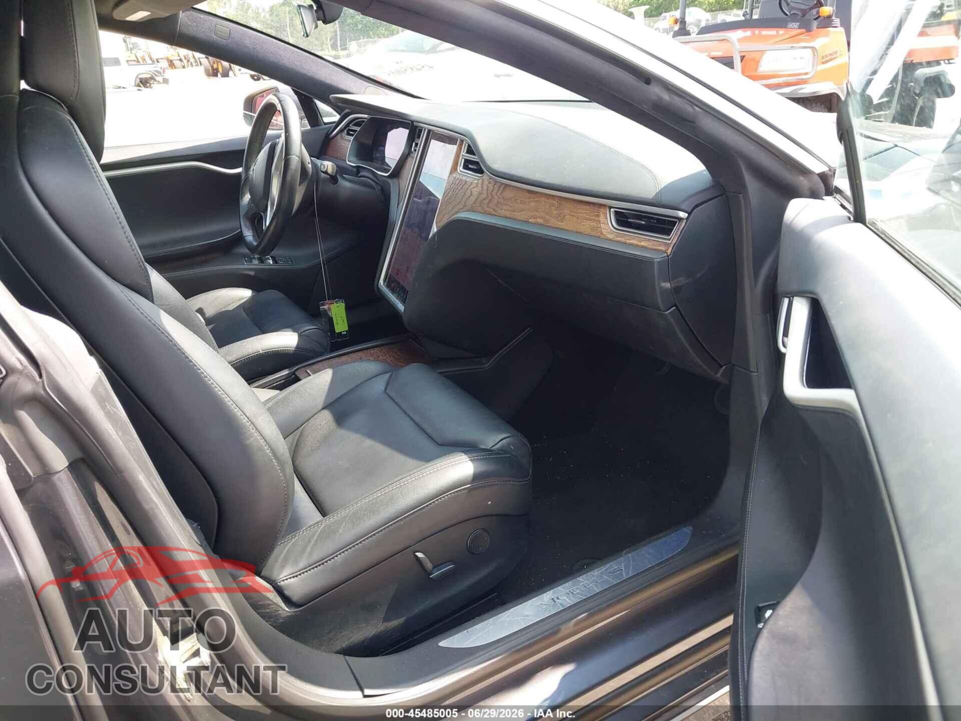 TESLA MODEL S 2017 - 5YJSA1E29HF229893