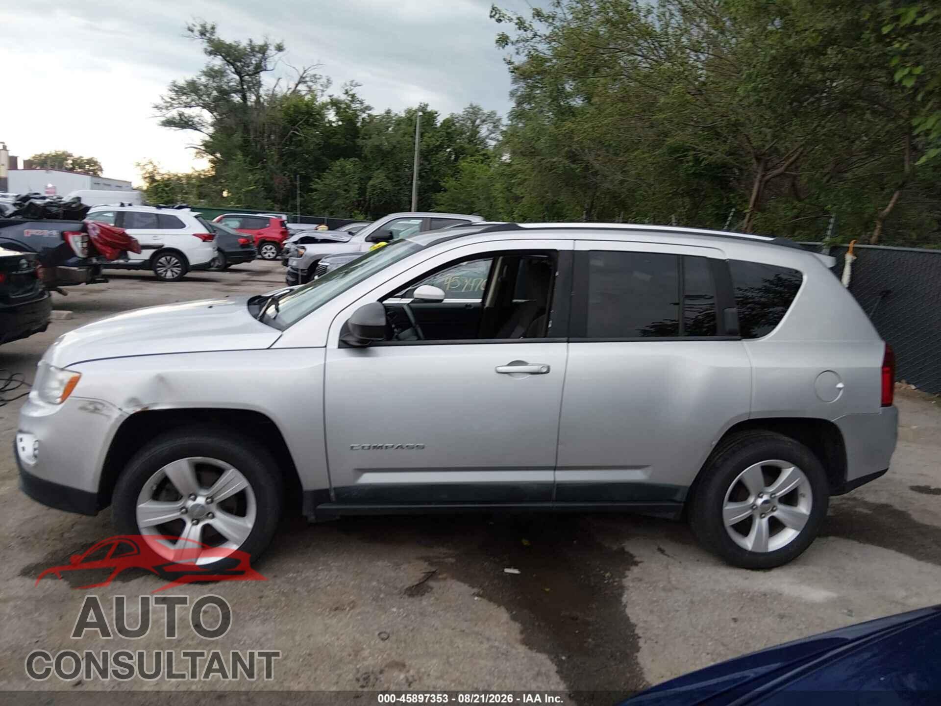 JEEP COMPASS 2011 - 1J4NT1FB3BD236384